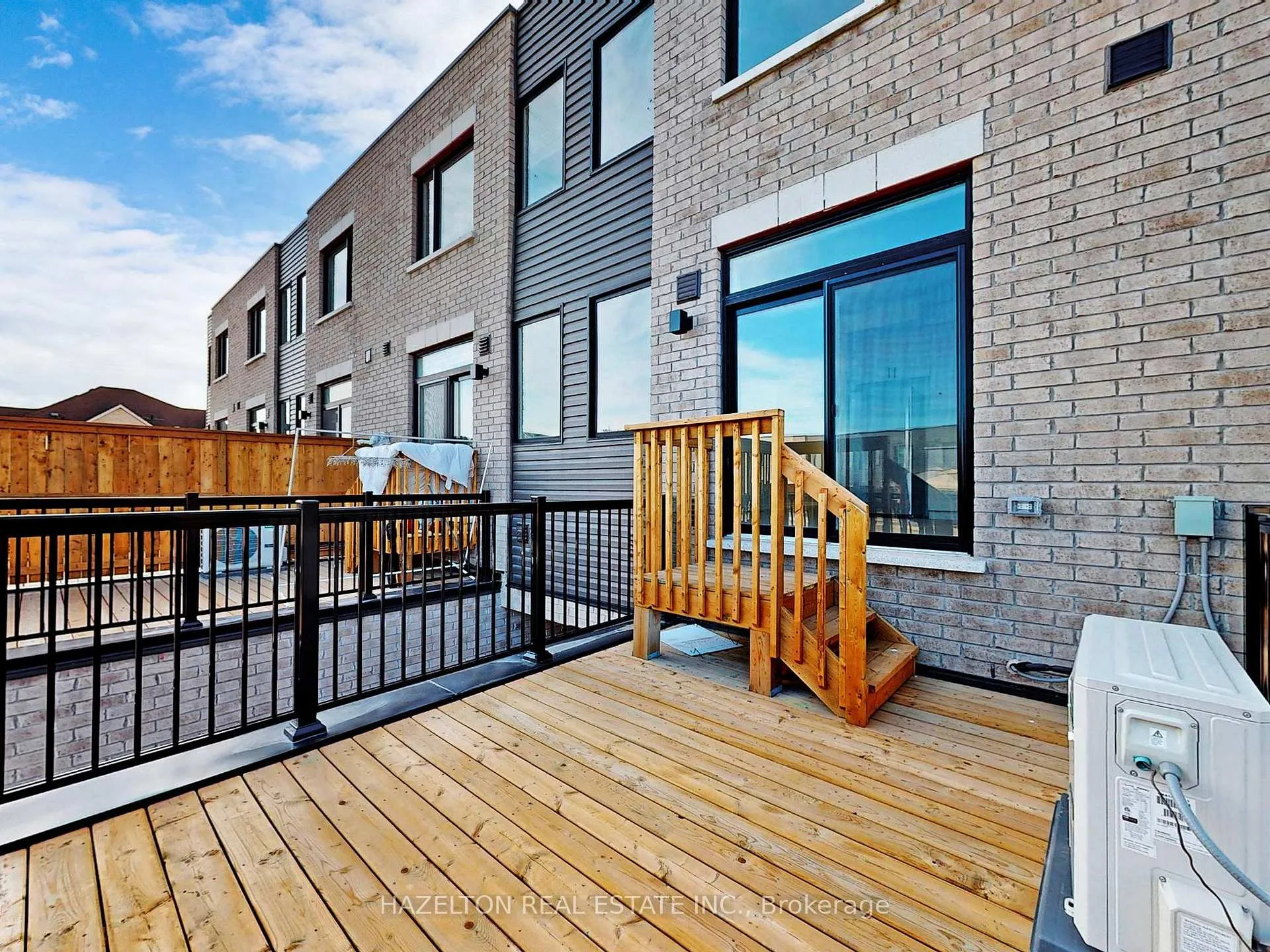 Photo 29 of 225 Monarch Avenue, Ajax, South West — HOMEH