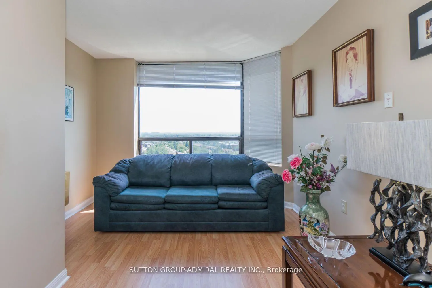 Photo 10 of Unit 702, 7601 Bathurst Street, Vaughan, Crestwood-Springfarm-Yorkhill — HOMEH