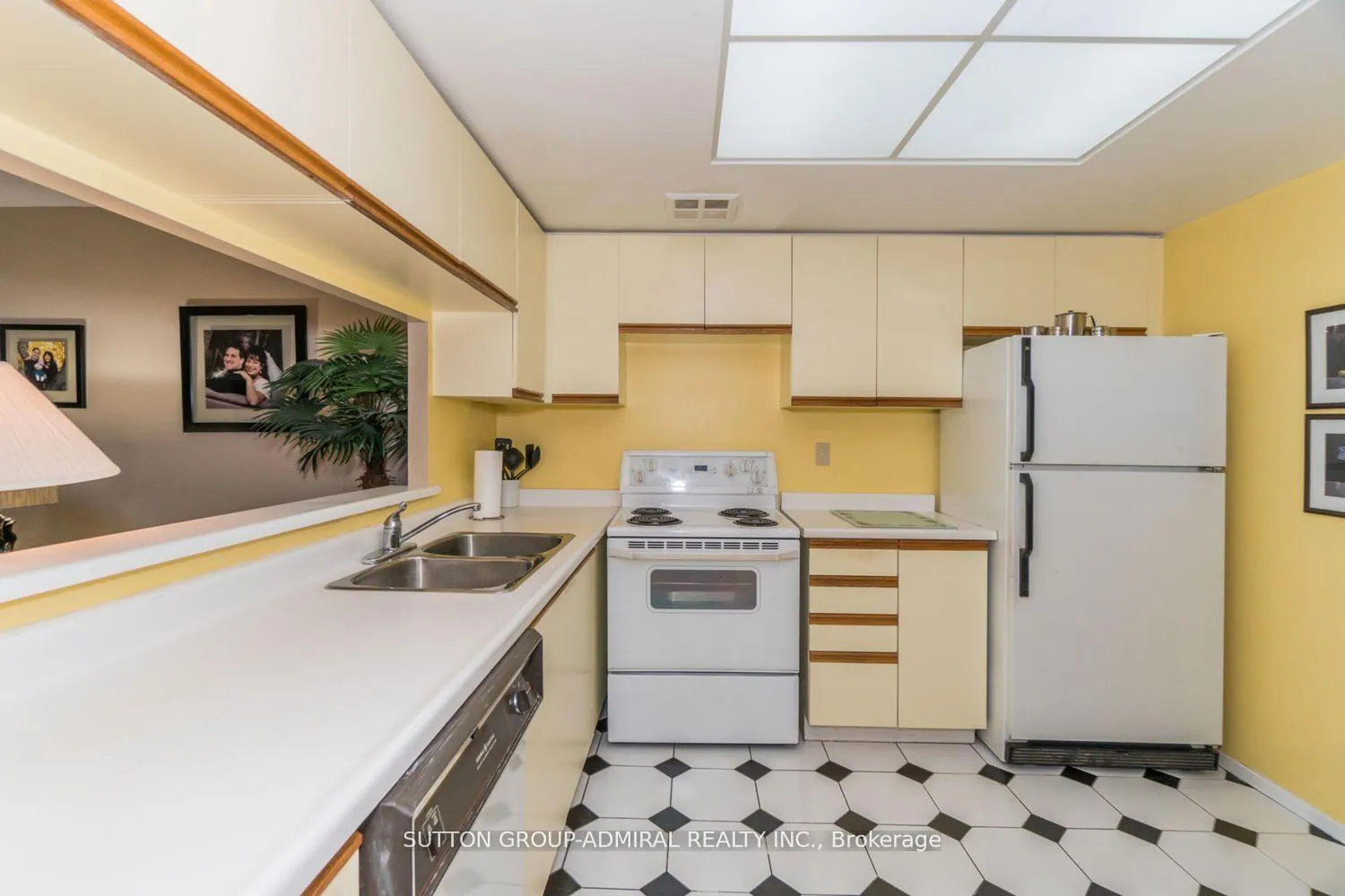 Photo 17 of Unit 702, 7601 Bathurst Street, Vaughan, Crestwood-Springfarm-Yorkhill — HOMEH