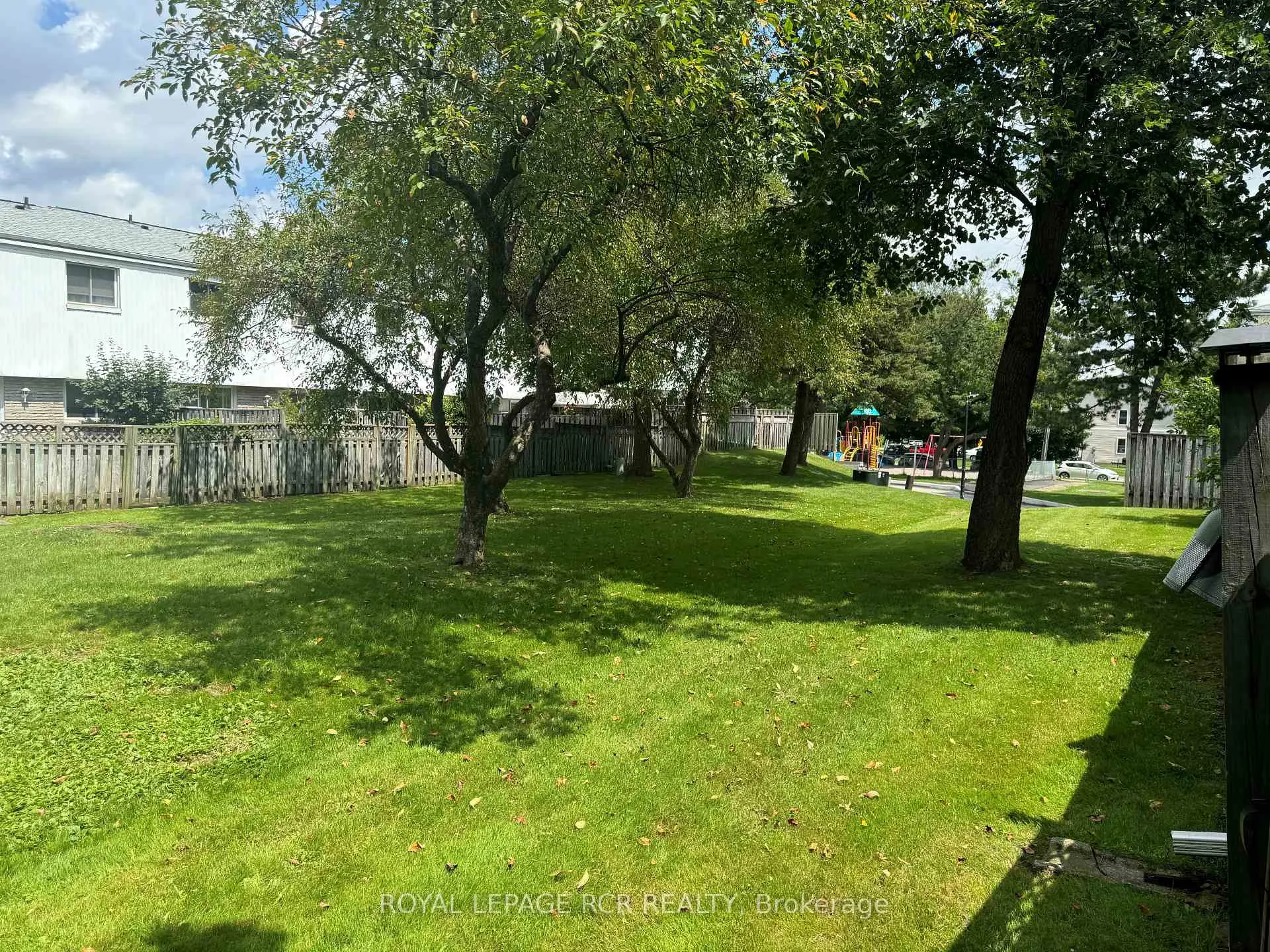 Photo 24 of Unit 31, 325 William Street, Shelburne — HOMEH