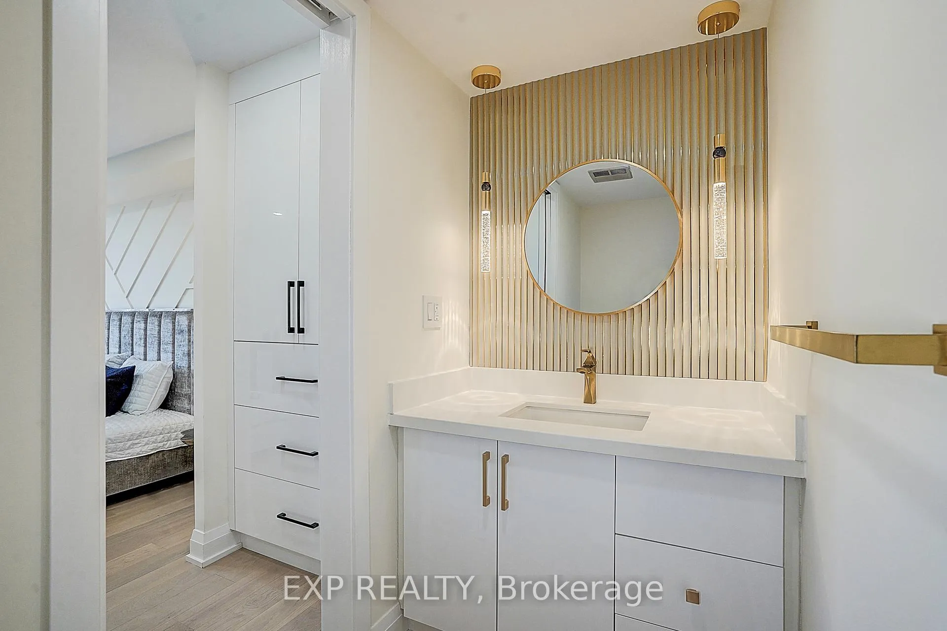 Photo 17 of Unit 703, 60 Inverlochy Boulevard, Markham, Royal Orchard — HOMEH
