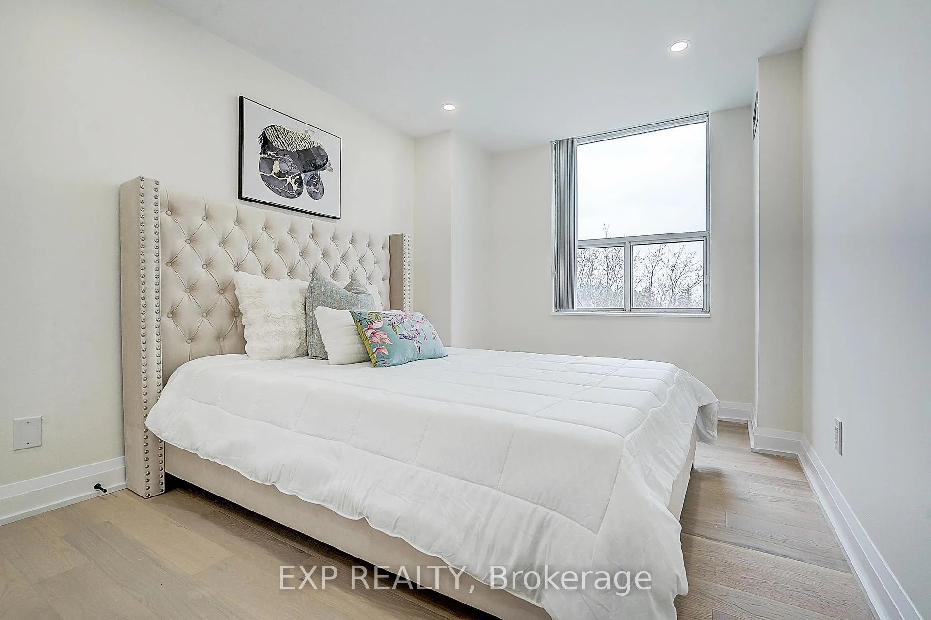 Photo 18 of Unit 703, 60 Inverlochy Boulevard, Markham, Royal Orchard — HOMEH