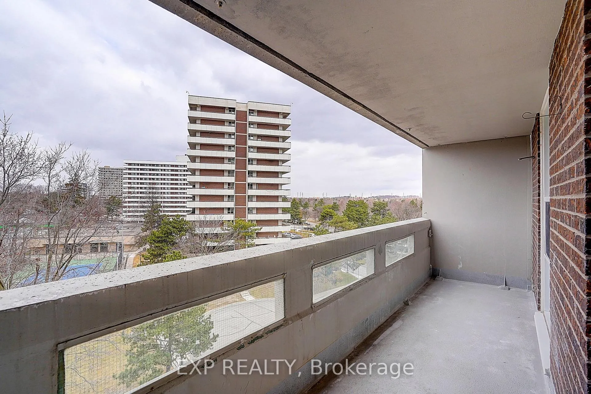 Photo 26 of Unit 703, 60 Inverlochy Boulevard, Markham, Royal Orchard — HOMEH