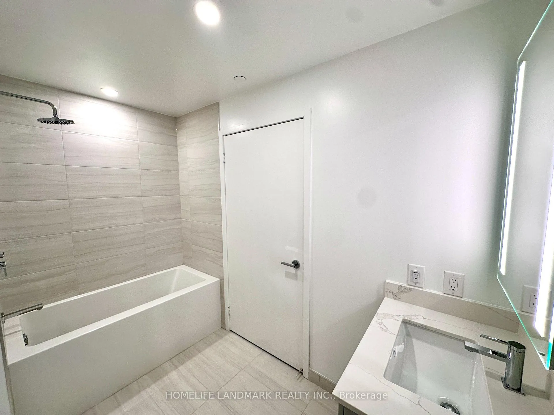 Photo 6 of Unit 1017, 285 Dufferin Street, Toronto, South Parkdale — HOMEH