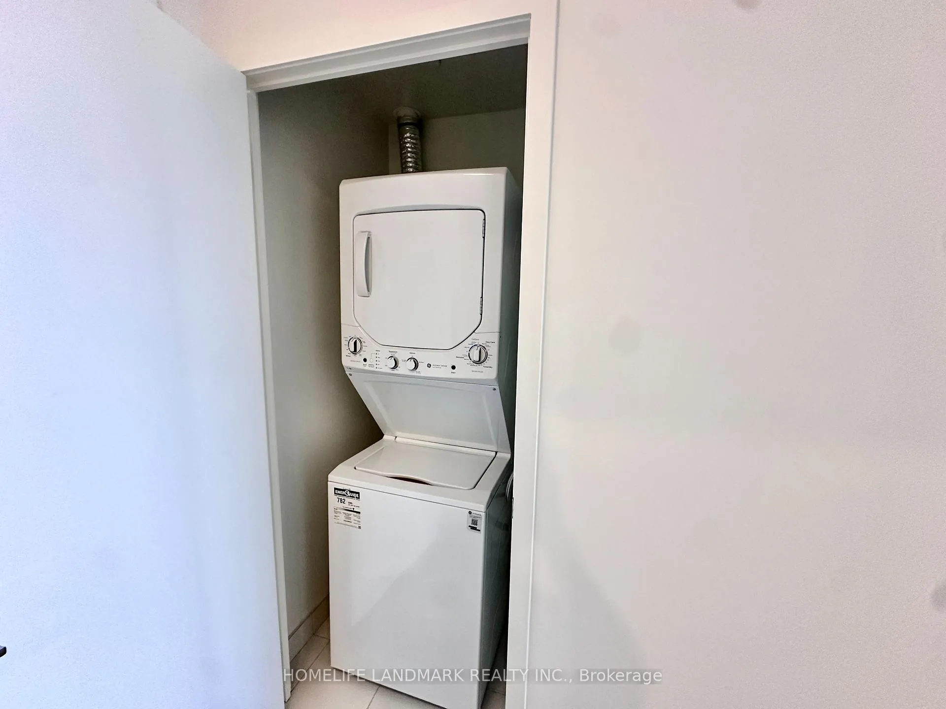 Photo 8 of Unit 1017, 285 Dufferin Street, Toronto, South Parkdale — HOMEH