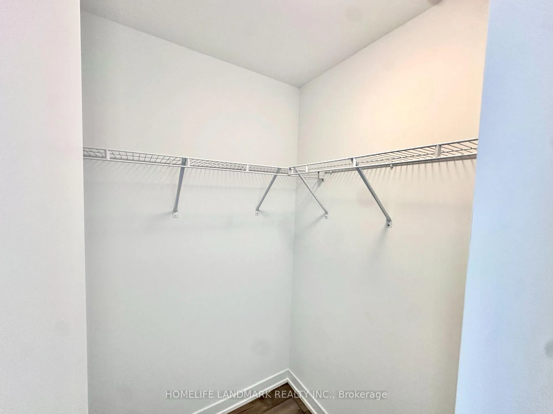 Photo 9 of Unit 1017, 285 Dufferin Street, Toronto, South Parkdale — HOMEH