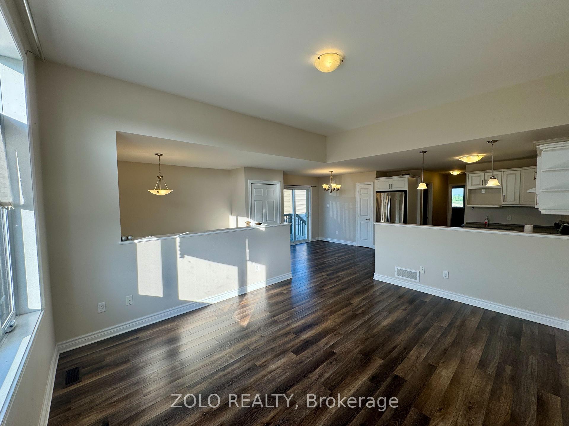 Photo 3 of 258 Bellwood Drive S, Cornwall — HOMEH