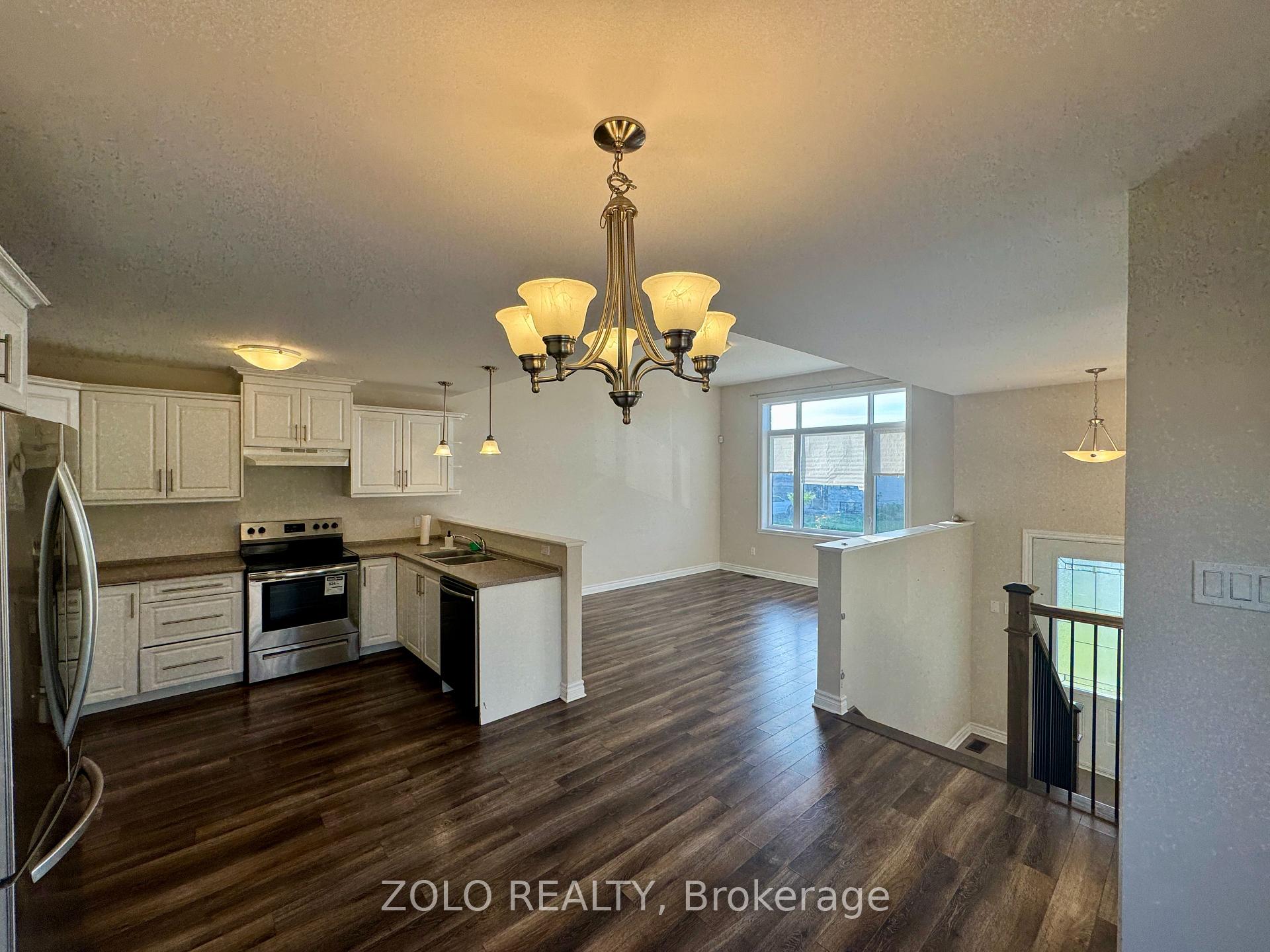 Photo 4 of 258 Bellwood Drive S, Cornwall — HOMEH