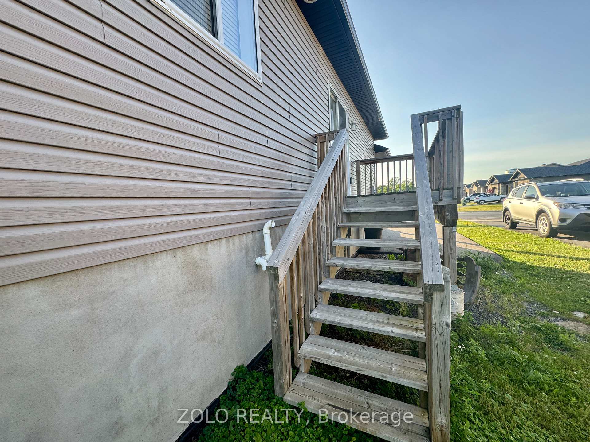 Photo 23 of 258 Bellwood Drive S, Cornwall — HOMEH