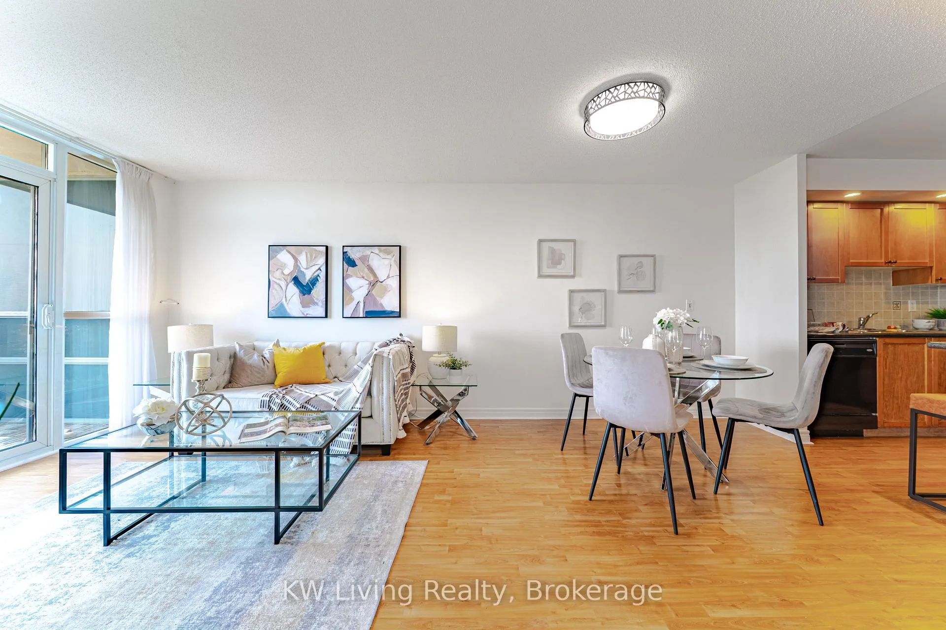 Photo 4 of Unit 727, 33 Cox Boulevard, Markham, Unionville — HOMEH