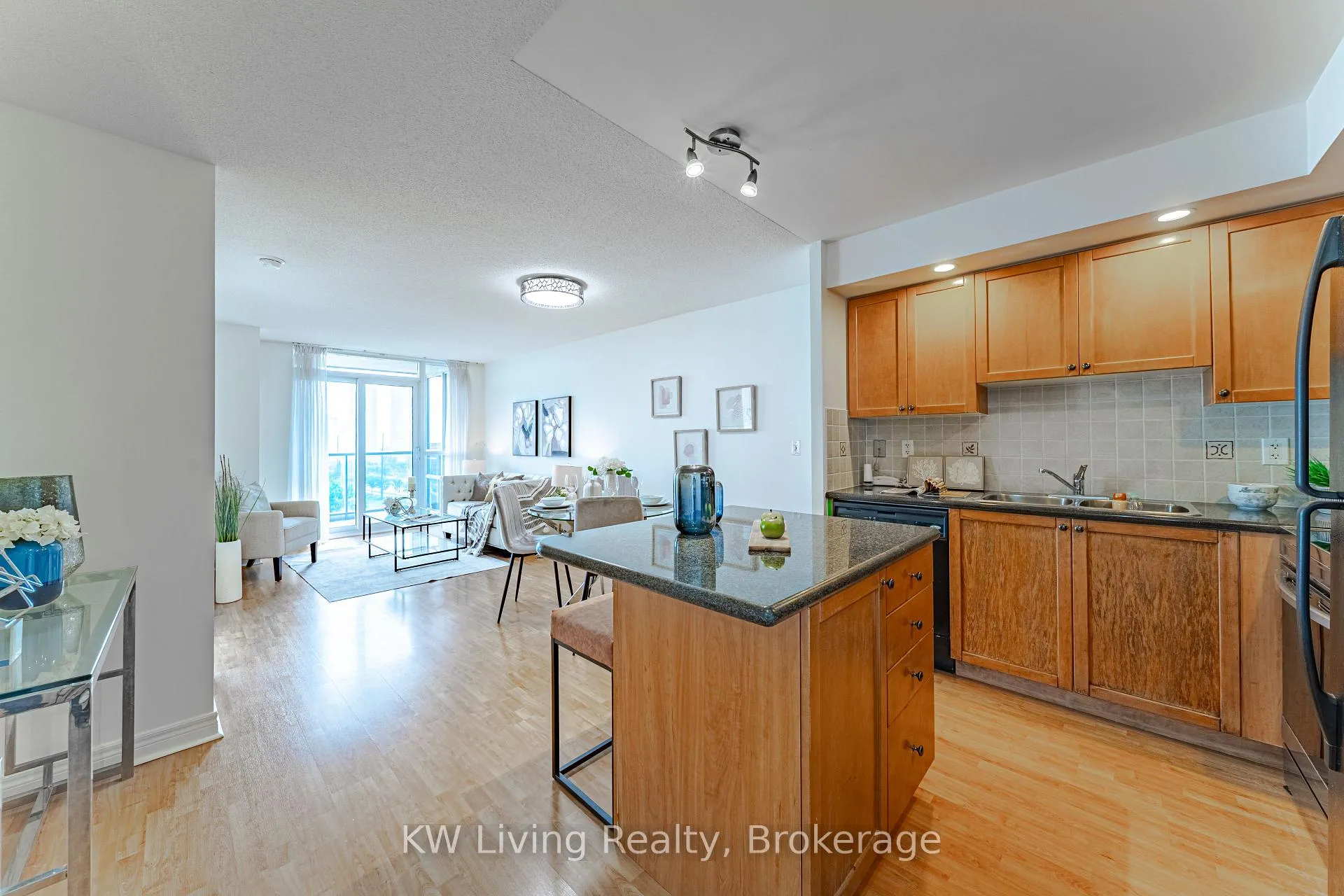 Photo 5 of Unit 727, 33 Cox Boulevard, Markham, Unionville — HOMEH