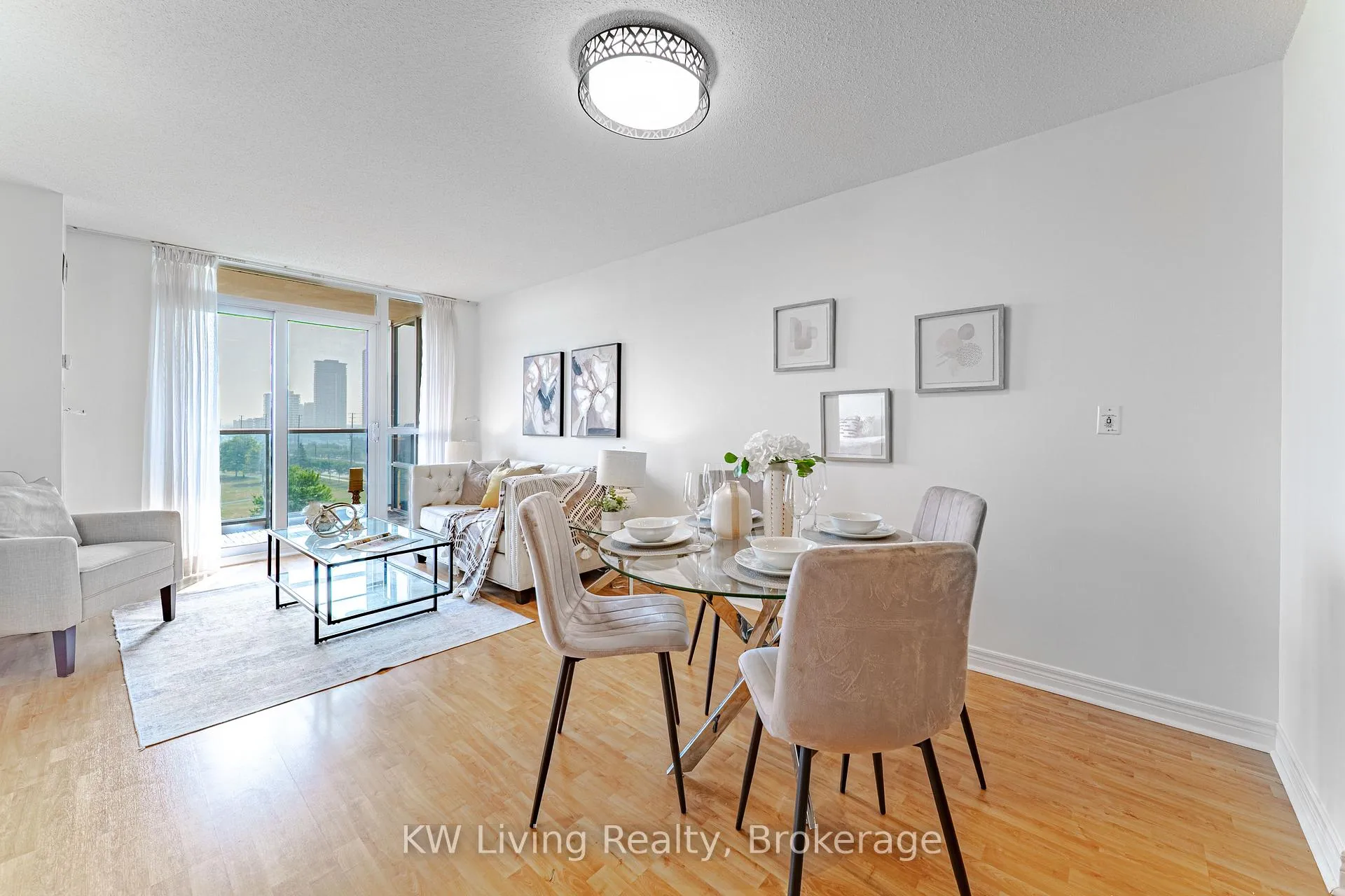 Photo 9 of Unit 727, 33 Cox Boulevard, Markham, Unionville — HOMEH