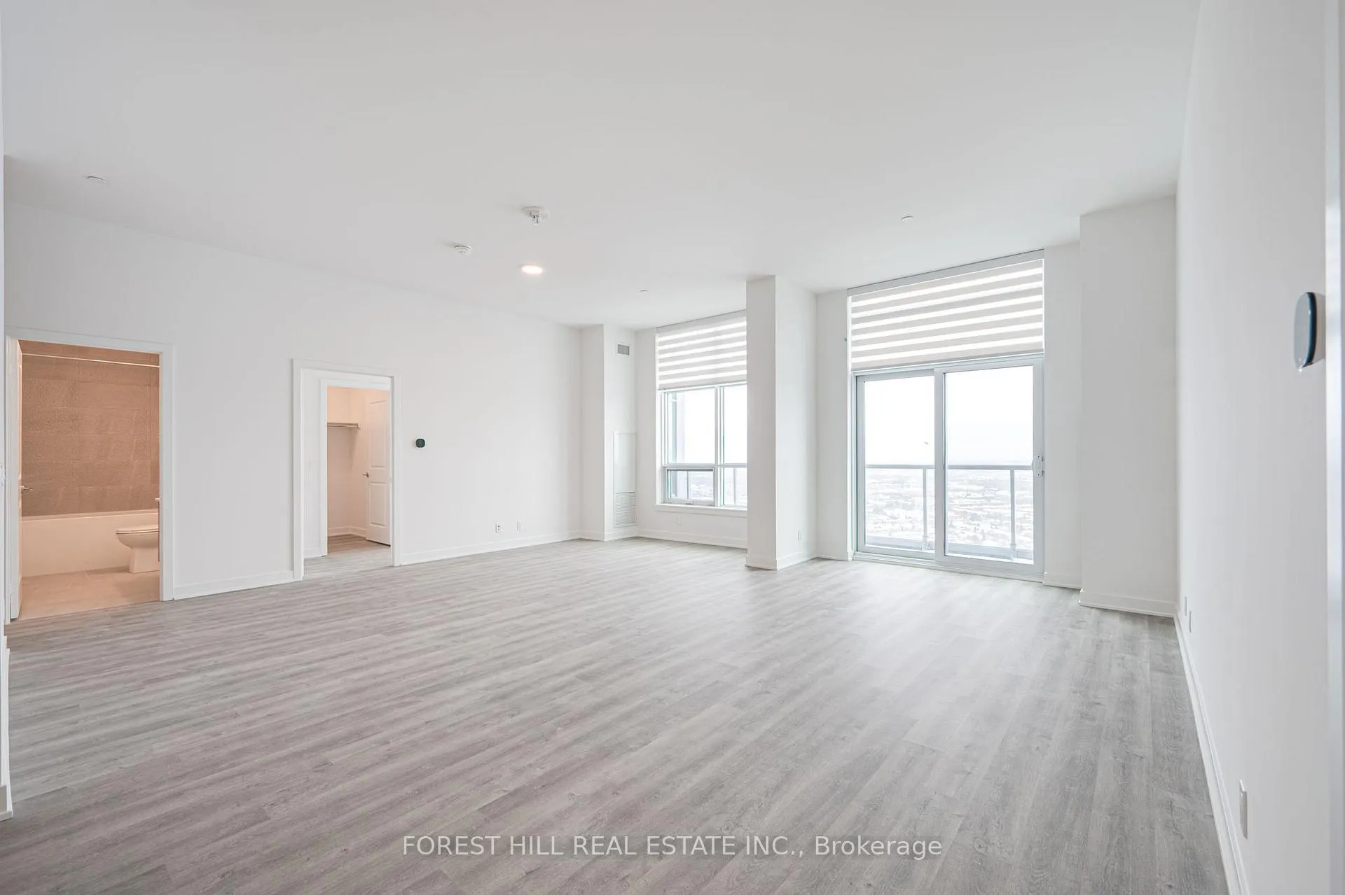 Photo 10 of Unit PH02, 30 Upper Mall Way, Vaughan, Brownridge — HOMEH
