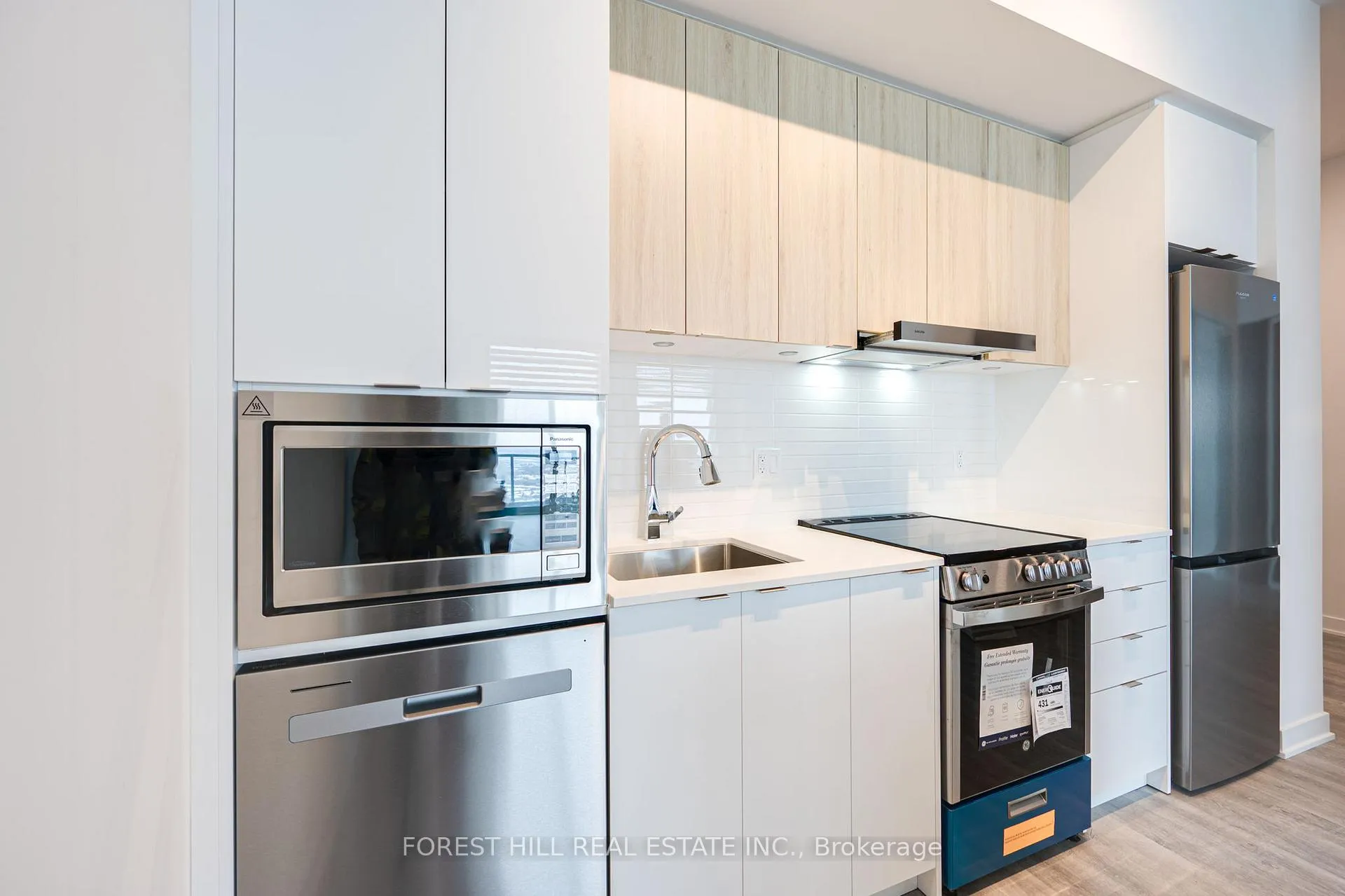 Photo 15 of Unit PH02, 30 Upper Mall Way, Vaughan, Brownridge — HOMEH