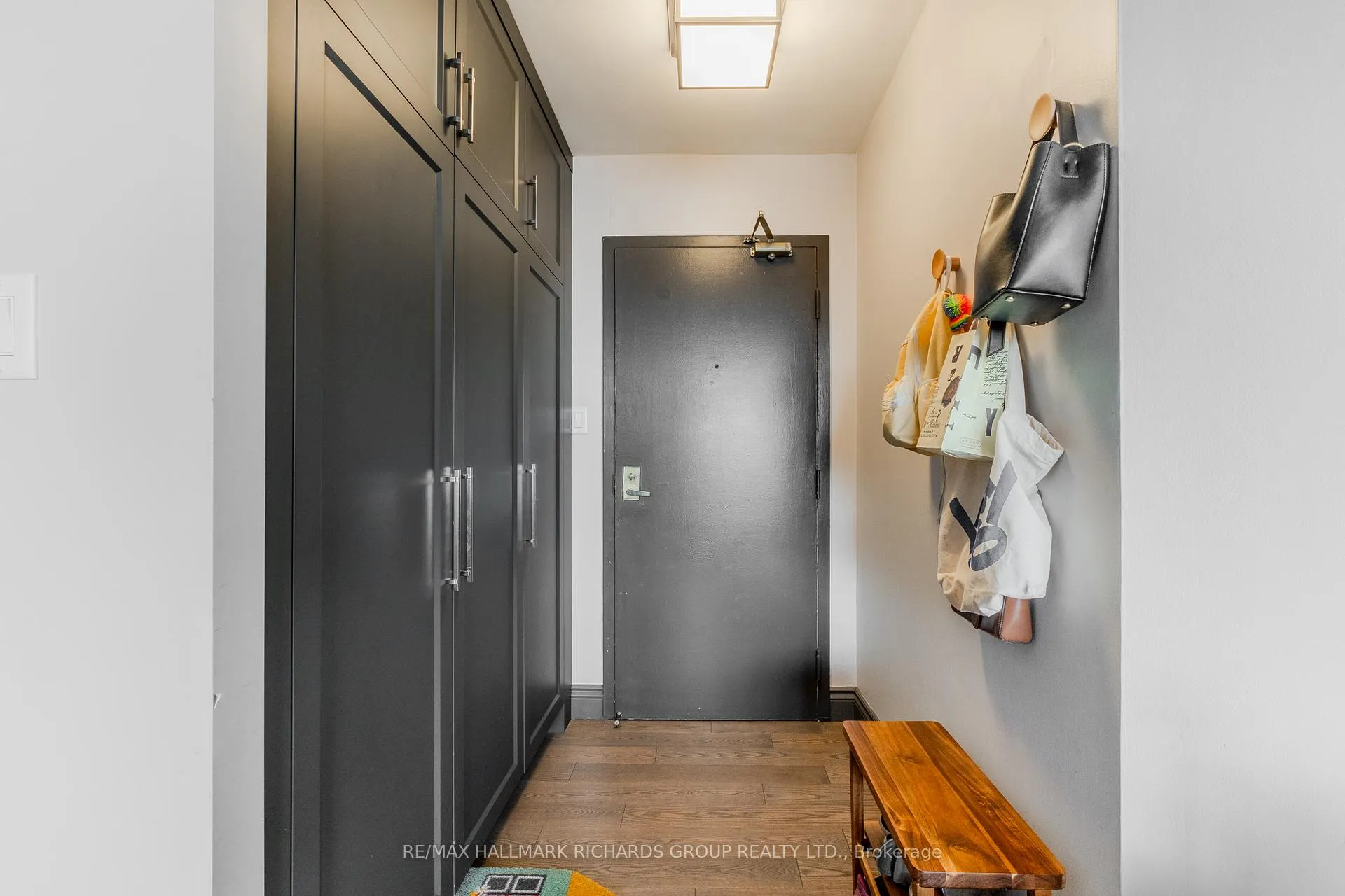 Photo 2 of Unit 2805, 270 Queens Quay W, Toronto, Waterfront Communities — HOMEH