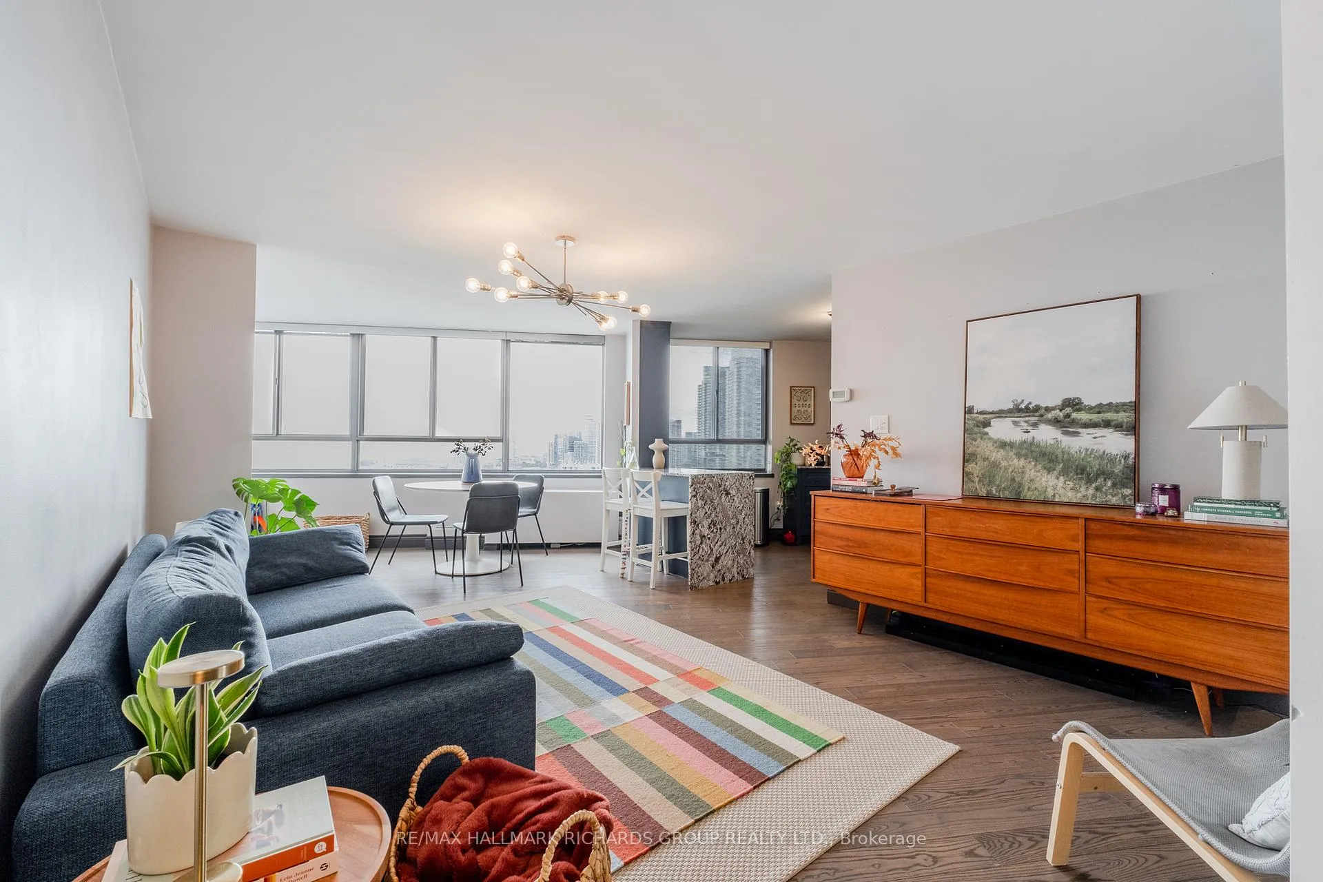 Photo 3 of Unit 2805, 270 Queens Quay W, Toronto, Waterfront Communities — HOMEH