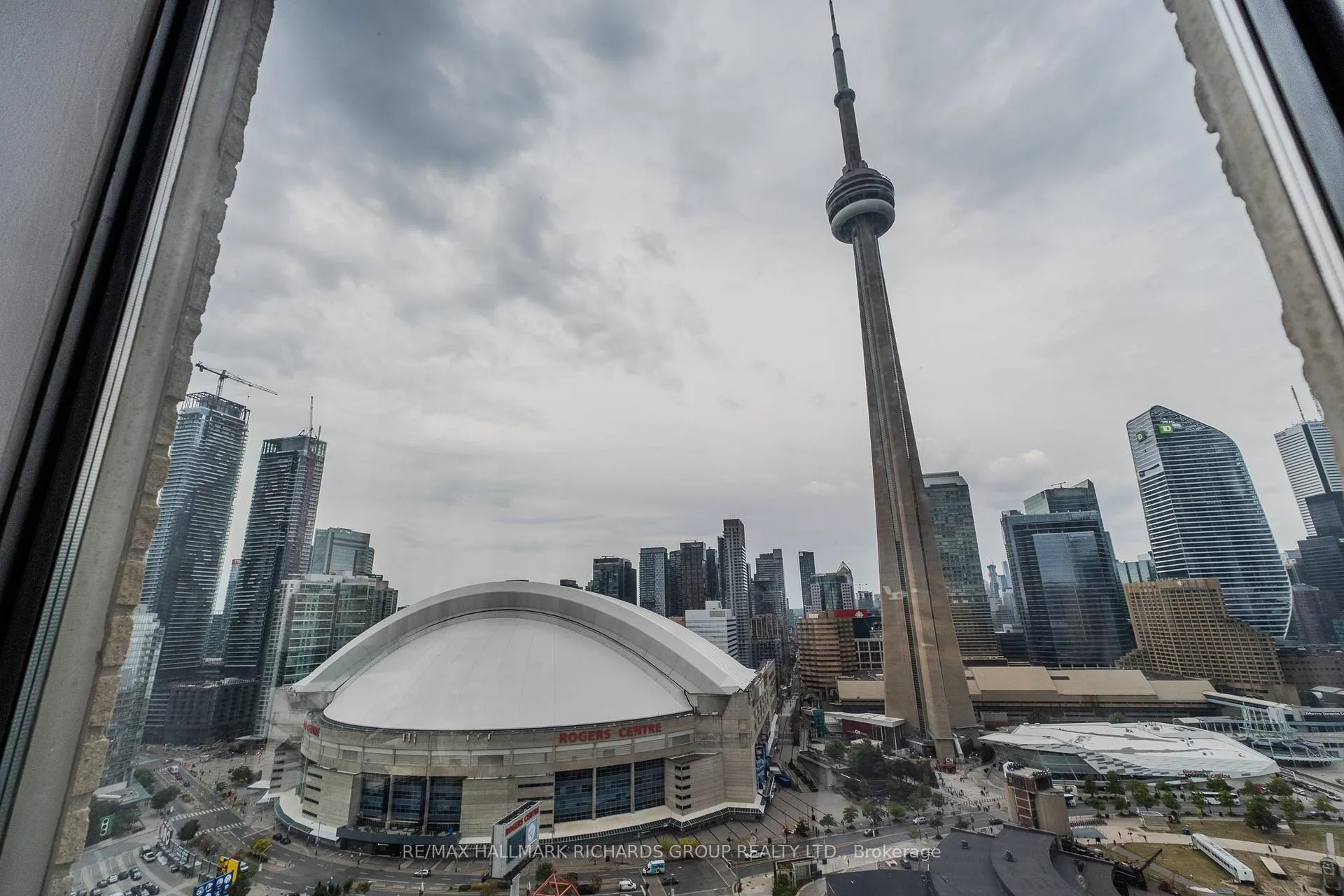 Photo 14 of Unit 2805, 270 Queens Quay W, Toronto, Waterfront Communities — HOMEH