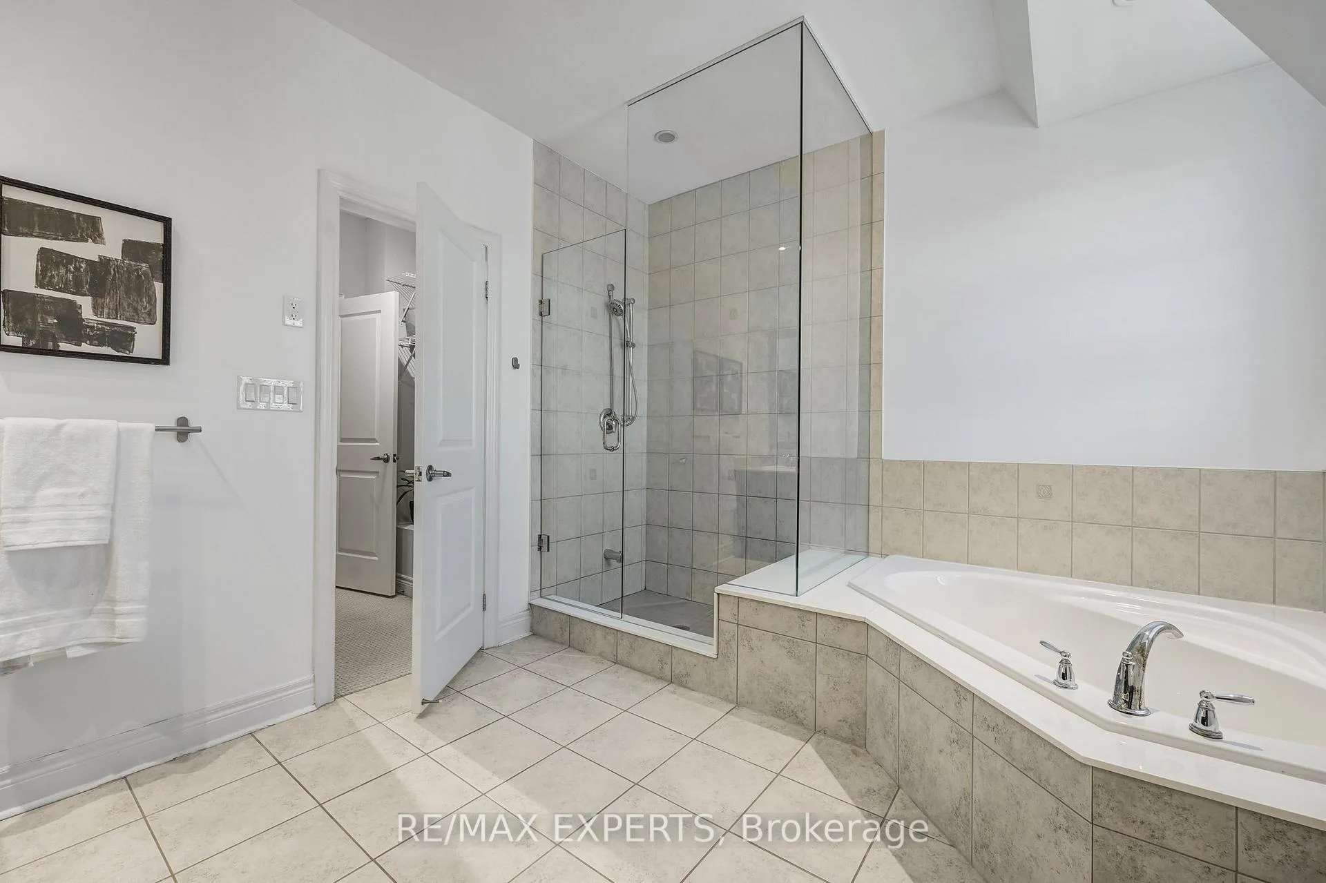 Photo 29 of 8335 Kipling Avenue, Vaughan, West Woodbridge — HOMEH