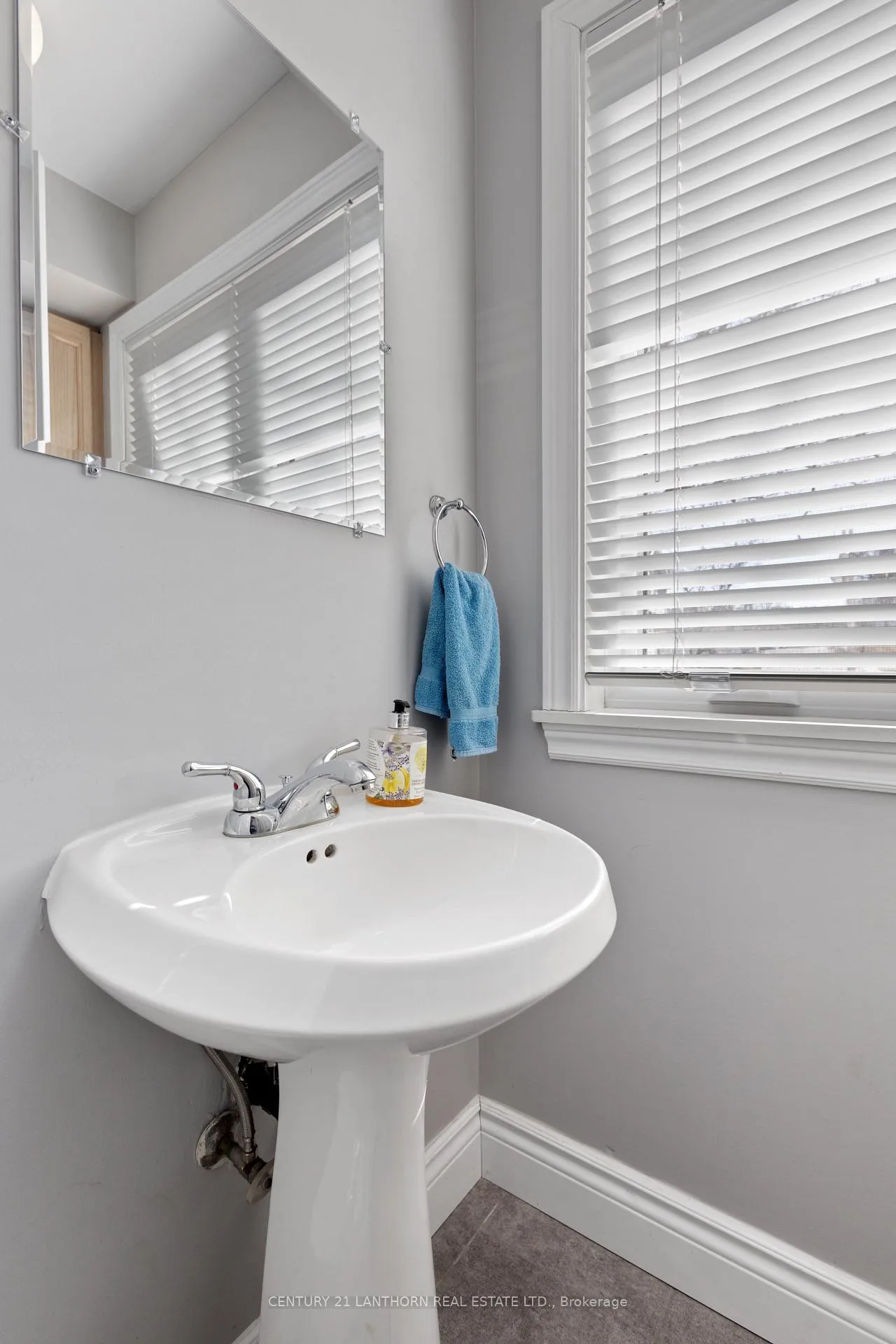 Photo 26 of 1-14 Mortimer Street, Prince Edward County, Picton Ward — HOMEH