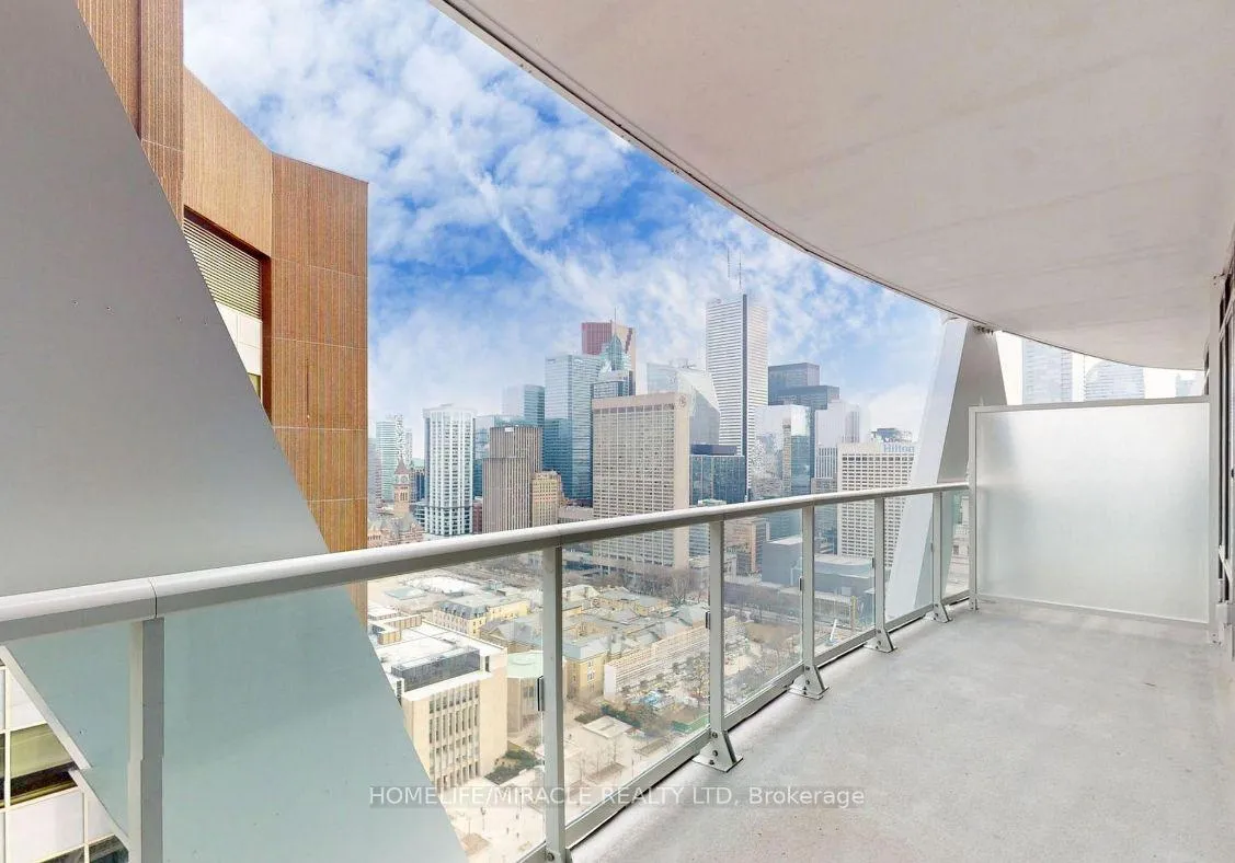Photo 9 of Unit 3213, 230 Simcoe Street, Toronto, Kensington-Chinatown — HOMEH