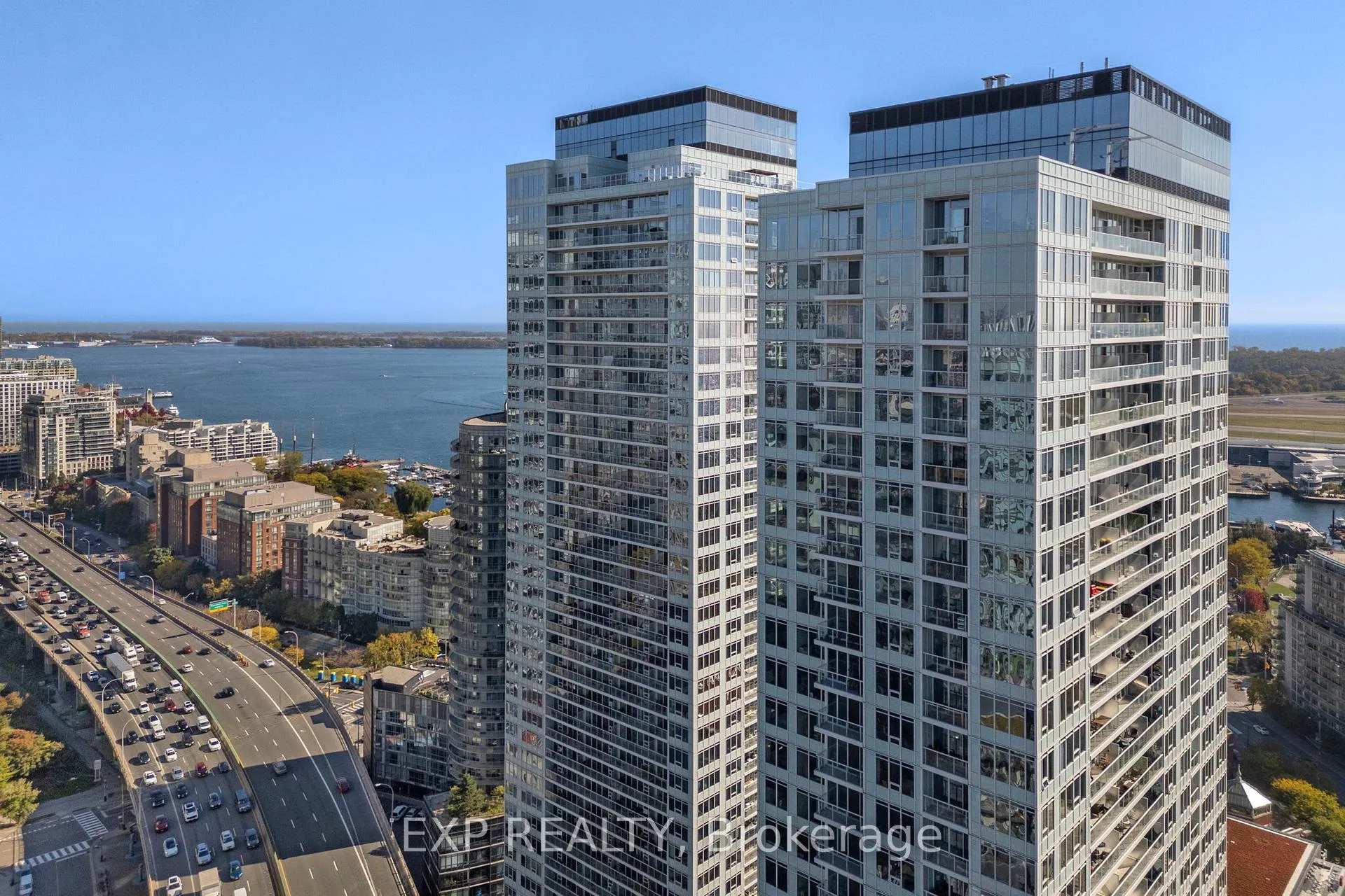 Photo 1 of Unit 1115, 19 Bathurst Street, Toronto, Waterfront Communities — HOMEH