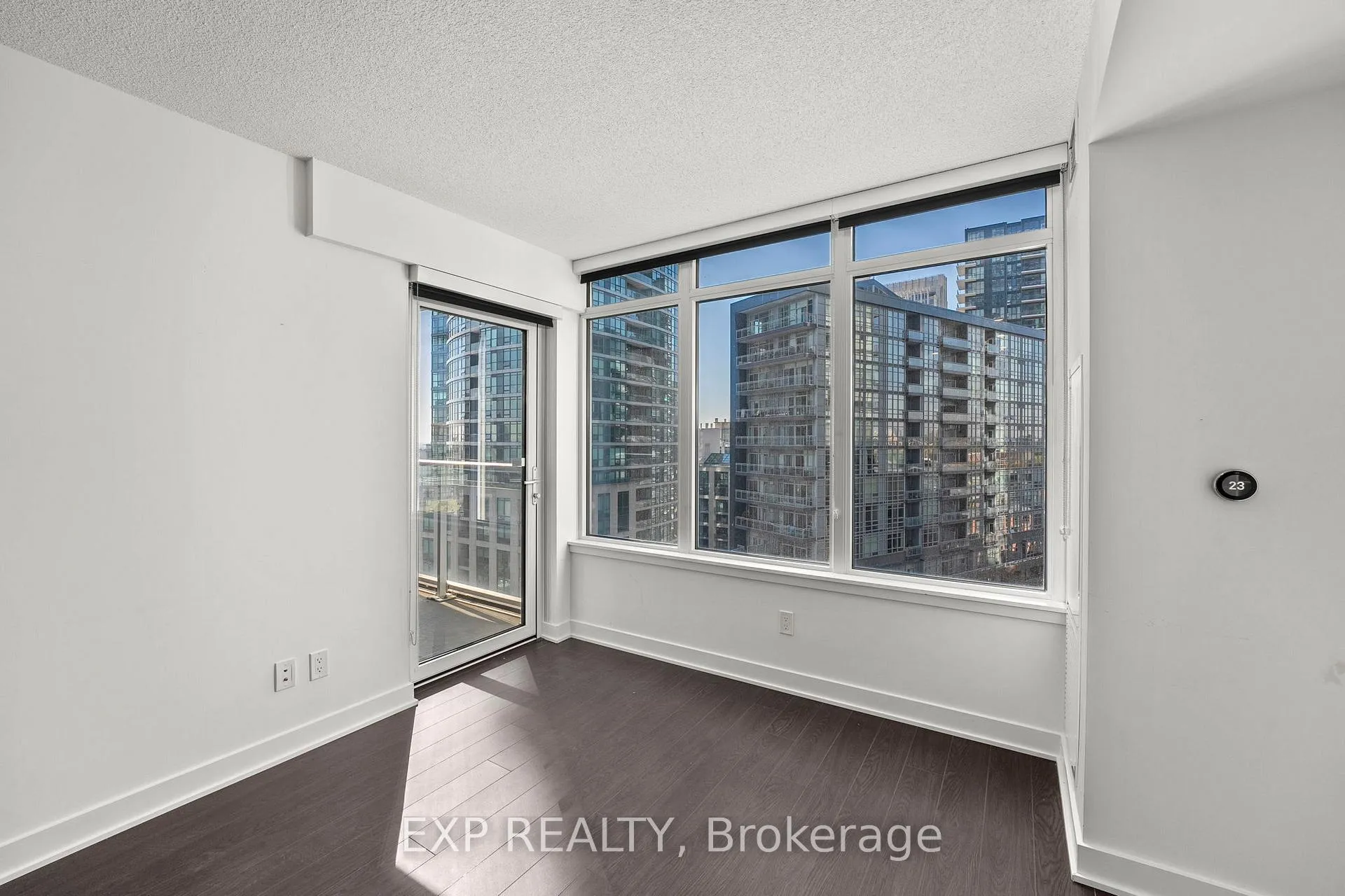 Photo 14 of Unit 1115, 19 Bathurst Street, Toronto, Waterfront Communities — HOMEH