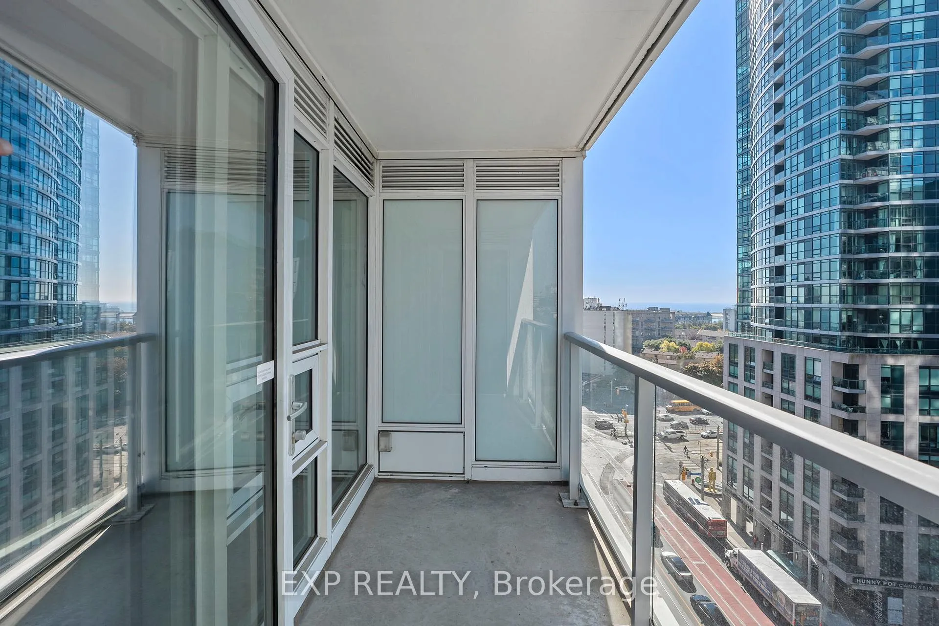 Photo 15 of Unit 1115, 19 Bathurst Street, Toronto, Waterfront Communities — HOMEH