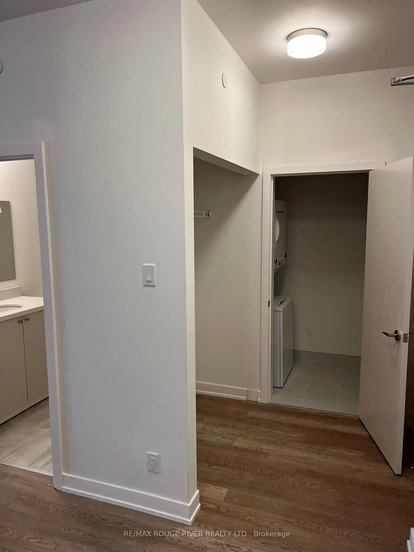 Photo 3 of Unit 510, 55 Clarington Boulevard, Clarington, Bowmanville — HOMEH