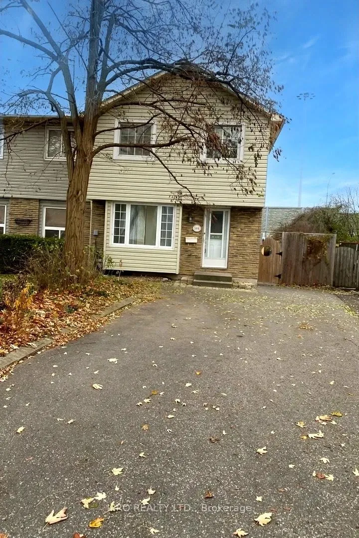Photo 1 of 584 Dorchester Drive N, Oshawa, Vanier — HOMEH