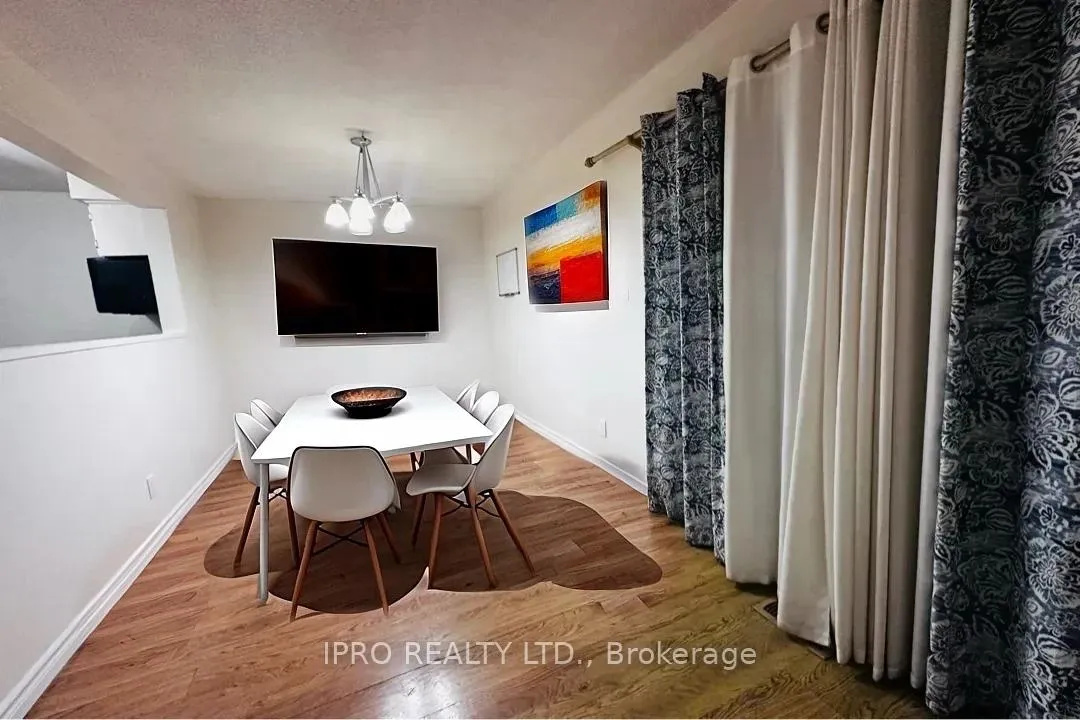 Photo 5 of 584 Dorchester Drive N, Oshawa, Vanier — HOMEH