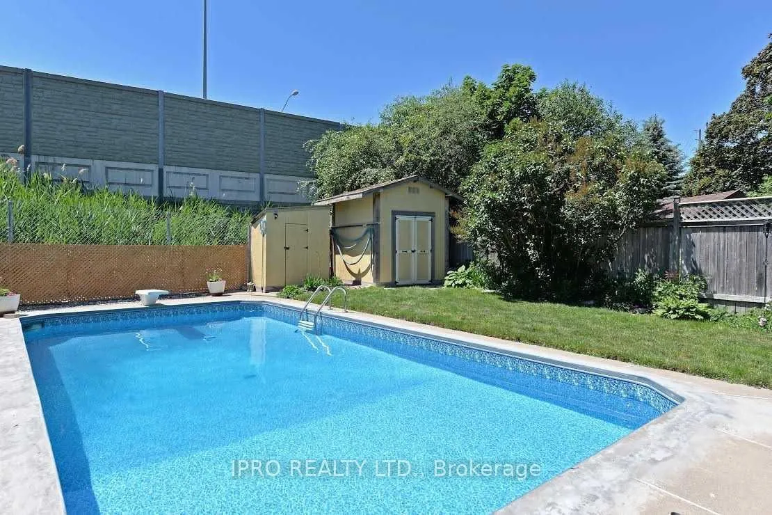 Photo 24 of 584 Dorchester Drive N, Oshawa, Vanier — HOMEH