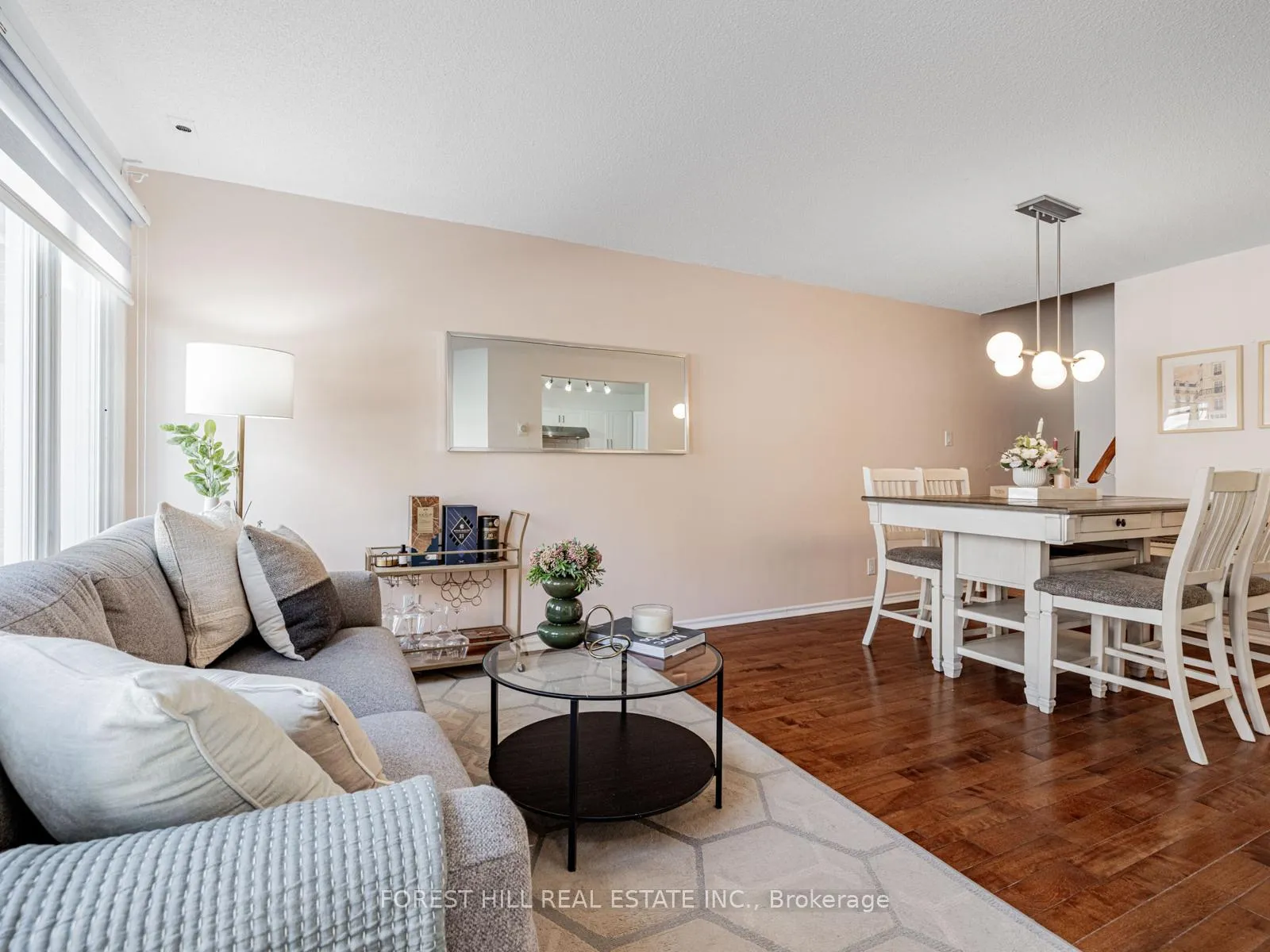 Photo 3 of Unit 95, 151 Townsgate Drive, Vaughan, Crestwood-Springfarm-Yorkhill — HOMEH