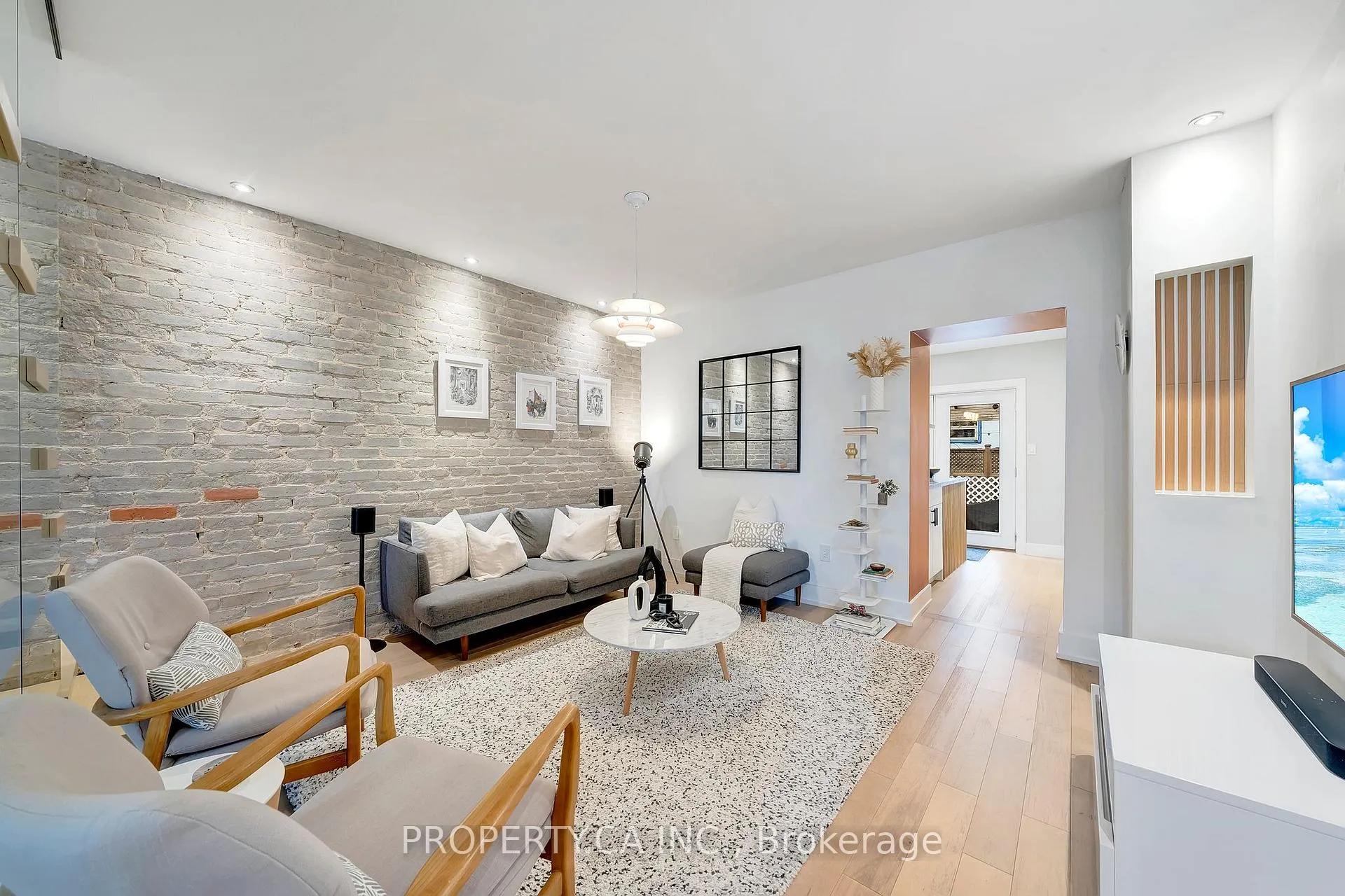 Photo 6 of 10 Hannaford Street, Toronto, East End-Danforth — HOMEH