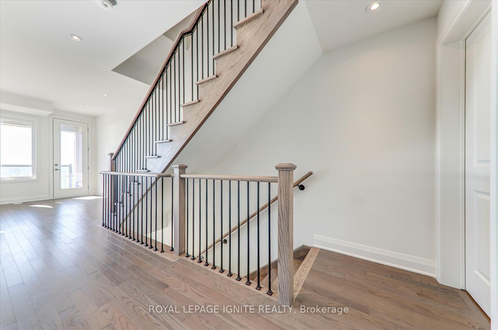 Photo 10 of 807 Port Darlington Road, Clarington, Bowmanville — HOMEH