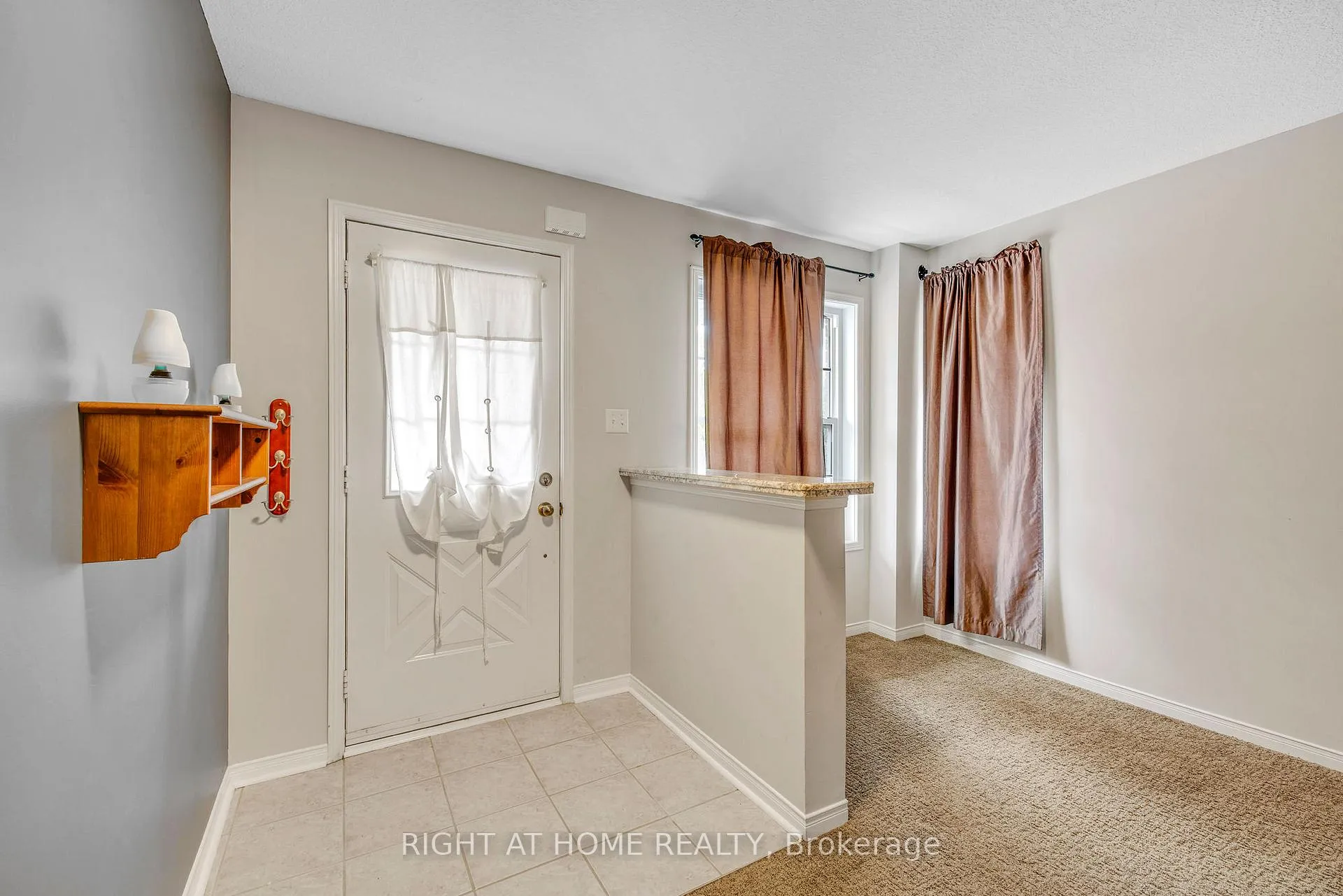 Photo 7 of 80 Powell Drive, Hamilton, Binbrook — HOMEH