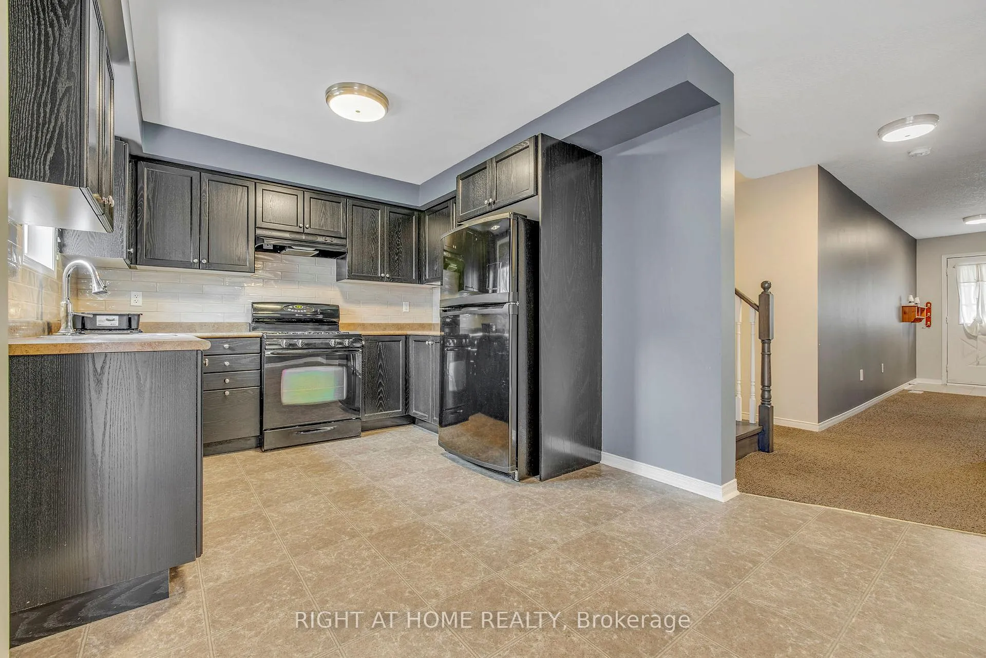 Photo 12 of 80 Powell Drive, Hamilton, Binbrook — HOMEH