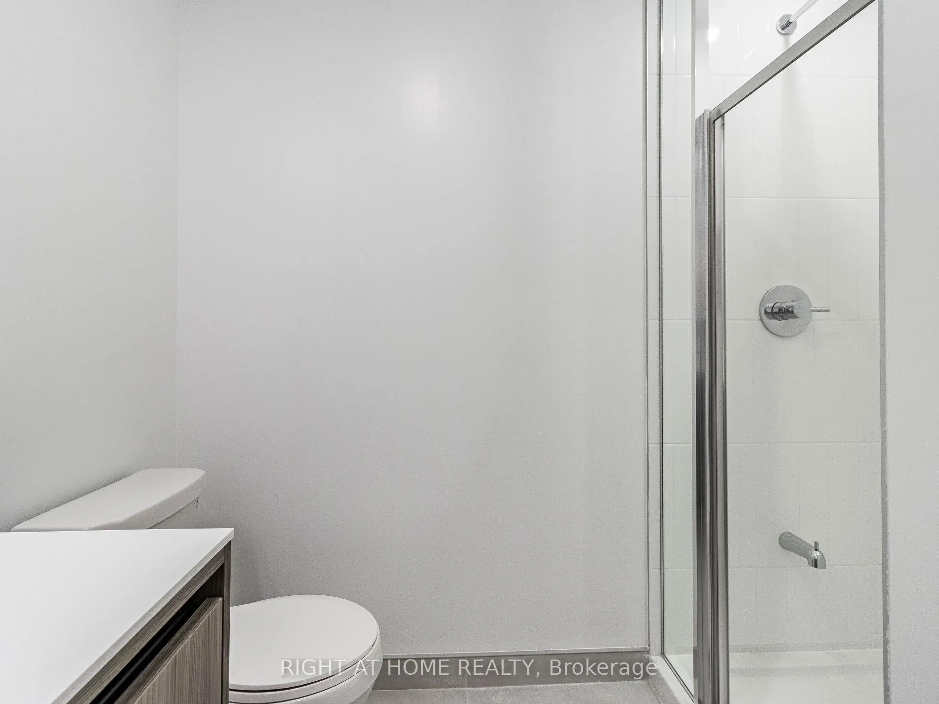 Photo 31 of Unit 203, 7950 bathurst Street, Vaughan, Beverley Glen — HOMEH