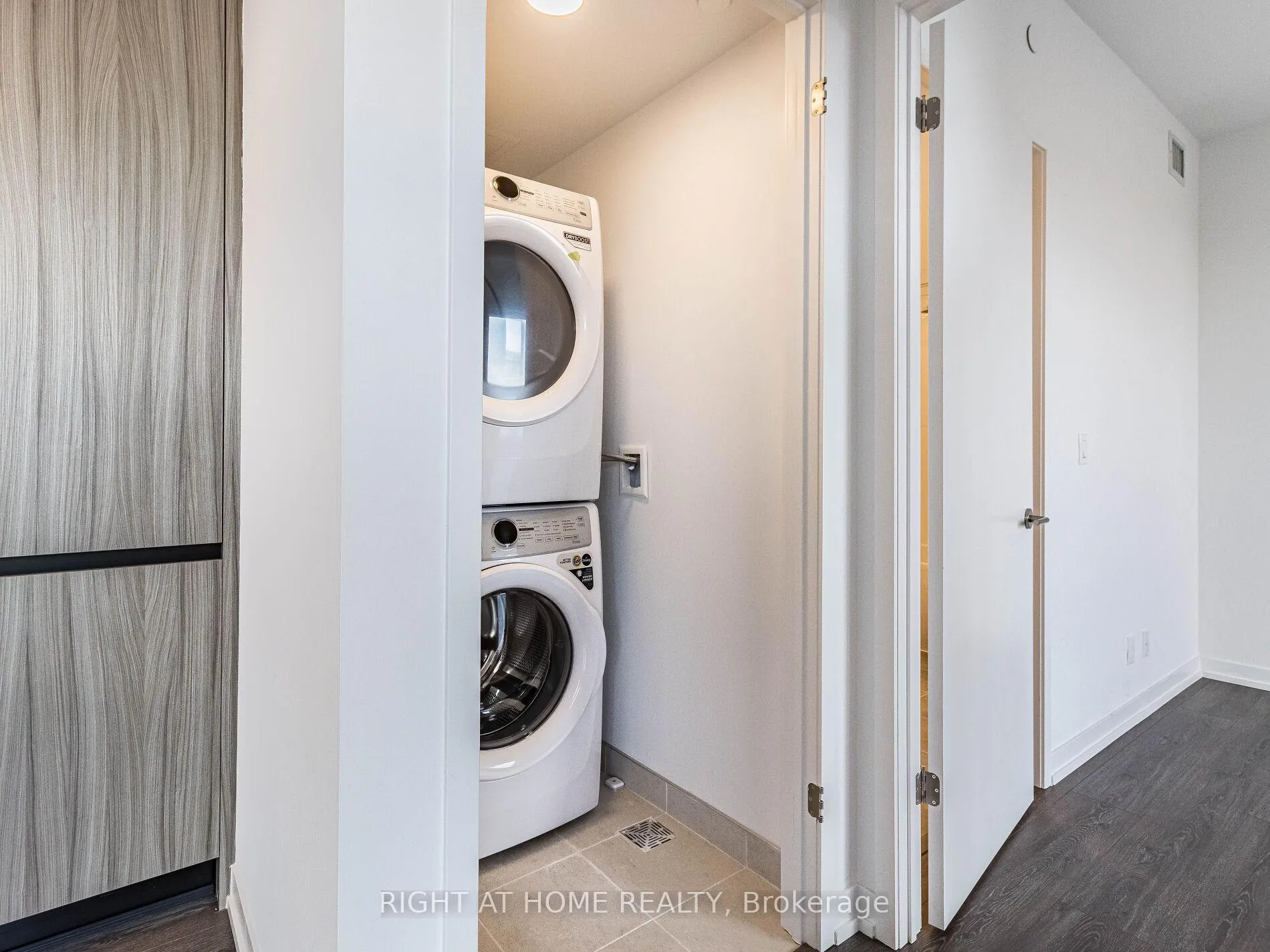 Photo 33 of Unit 203, 7950 bathurst Street, Vaughan, Beverley Glen — HOMEH