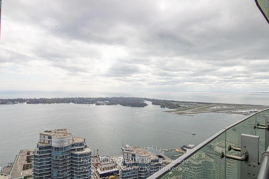 Photo 2 of Unit 4902, 12 York Street, Toronto, Waterfront Communities — HOMEH