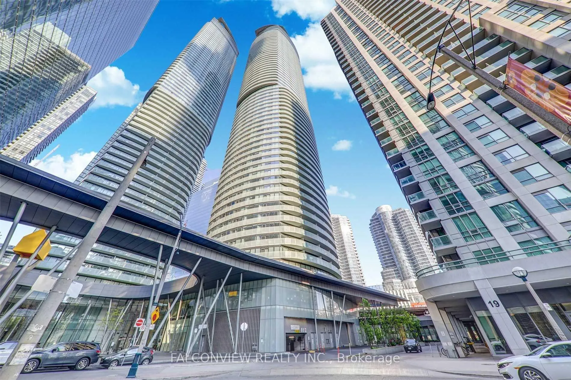 Photo 3 of Unit 4902, 12 York Street, Toronto, Waterfront Communities — HOMEH