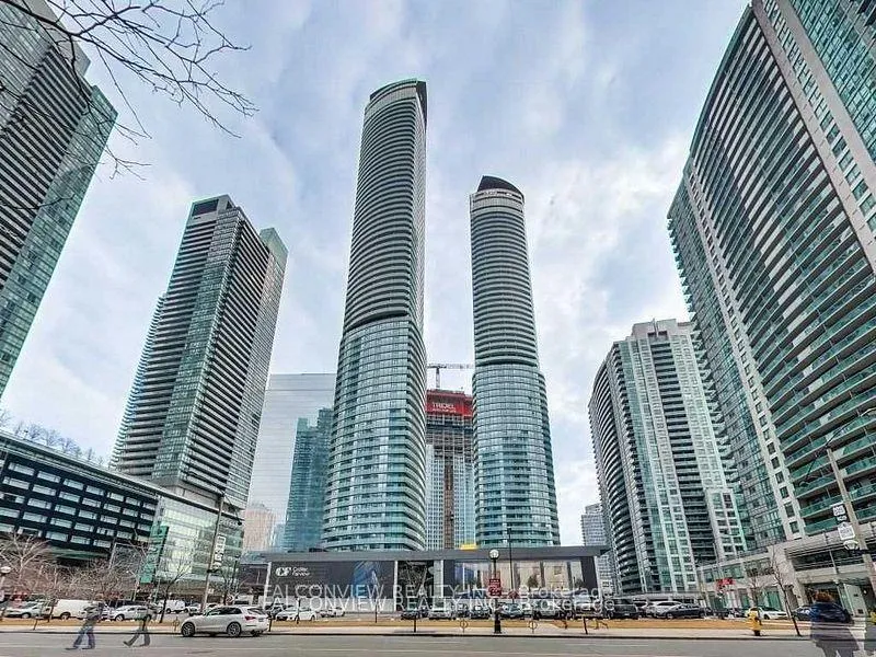 Photo 4 of Unit 4902, 12 York Street, Toronto, Waterfront Communities — HOMEH