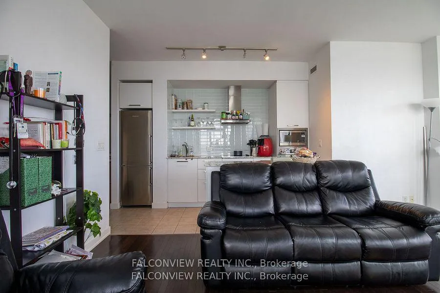 Photo 17 of Unit 4902, 12 York Street, Toronto, Waterfront Communities — HOMEH