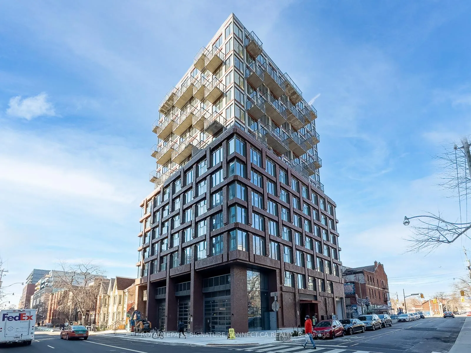 Photo 2 of Unit 504, 2 Augusta Avenue, Toronto, Waterfront Communities — HOMEH
