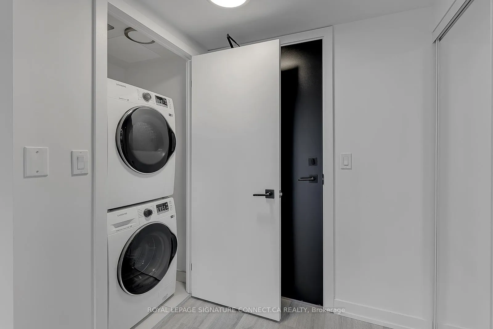 Photo 20 of Unit 504, 2 Augusta Avenue, Toronto, Waterfront Communities — HOMEH