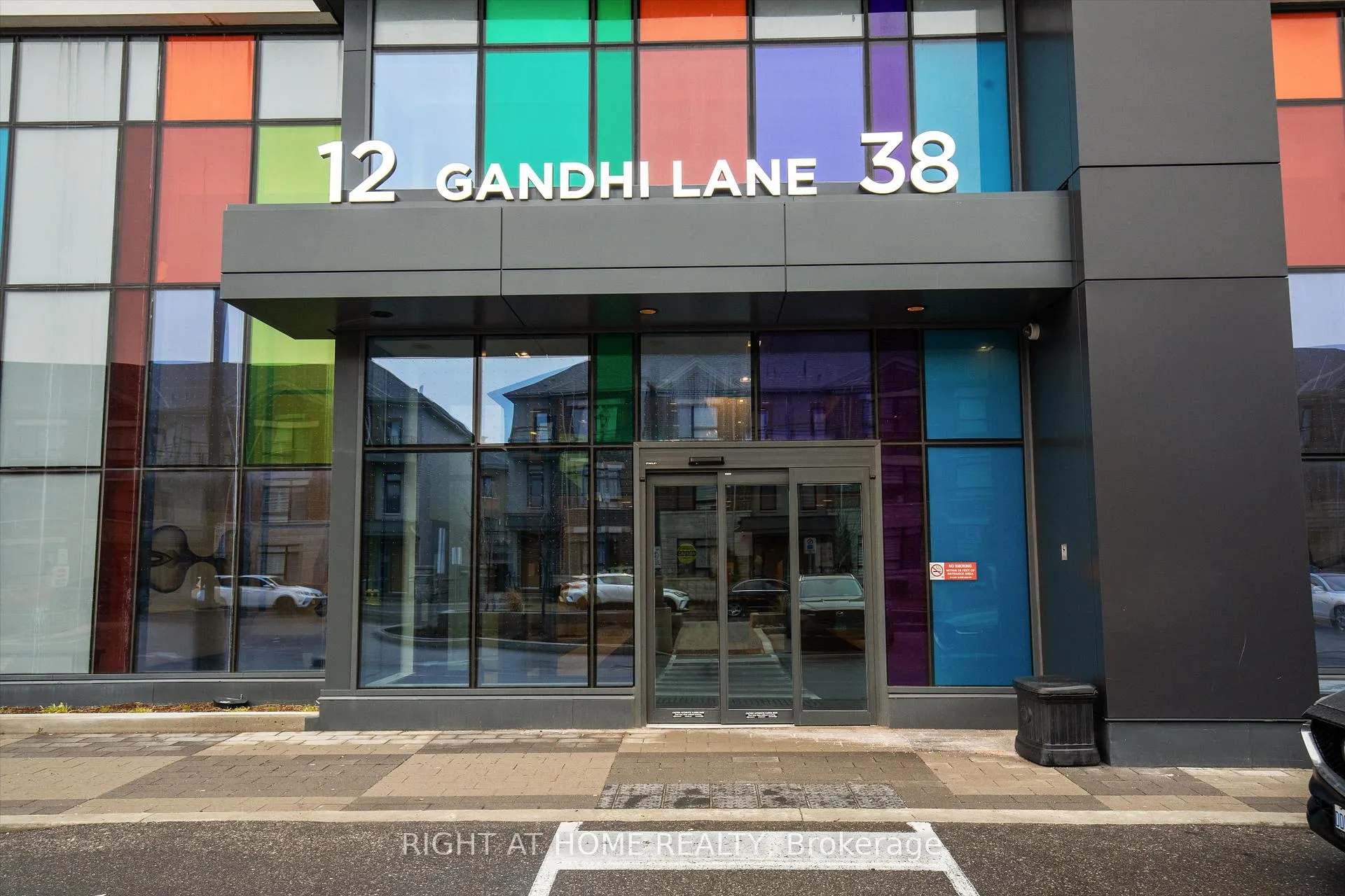 Photo 3 of Unit 1010, 38 Gandhi Lane, Markham, Commerce Valley — HOMEH