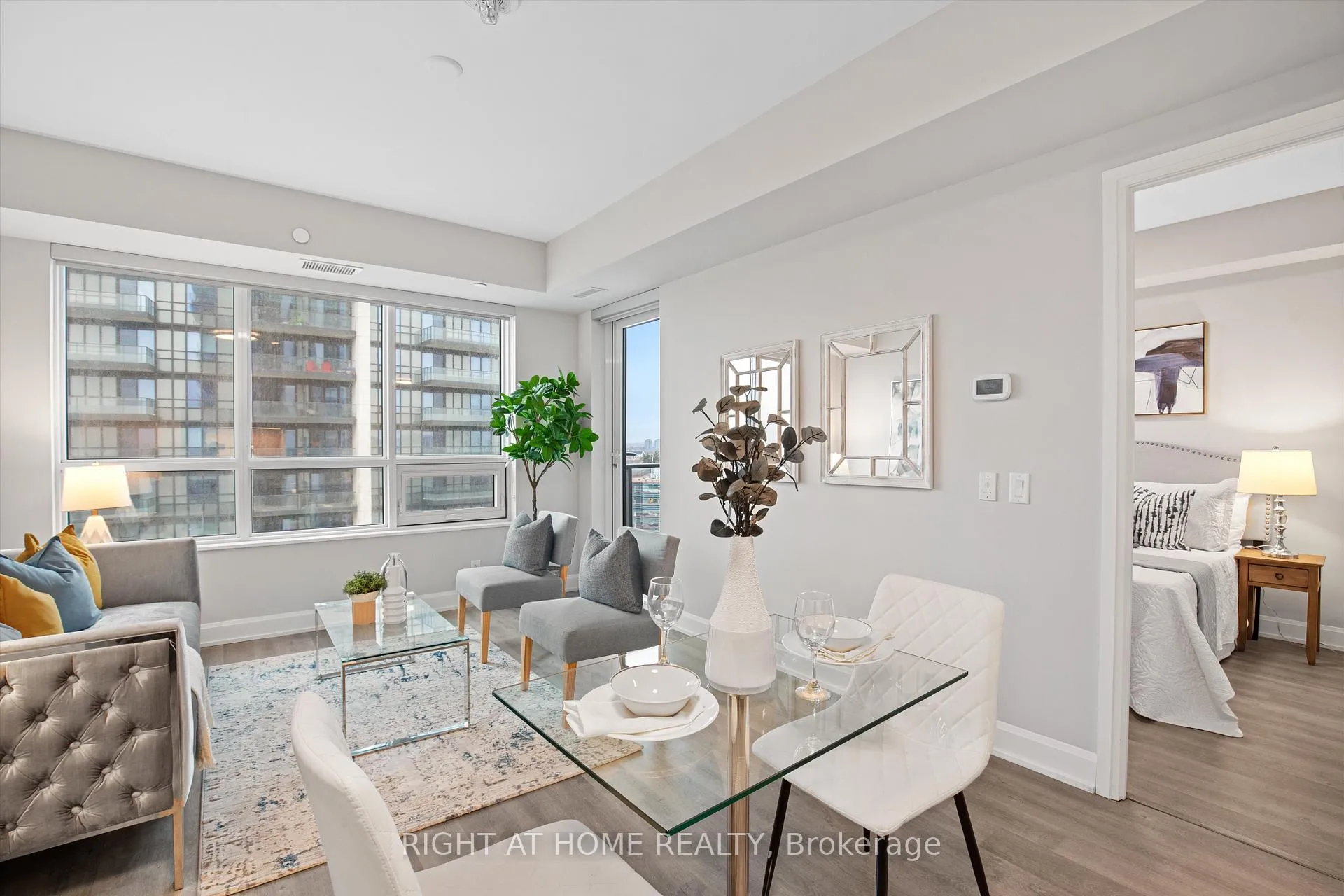 Photo 10 of Unit 1010, 38 Gandhi Lane, Markham, Commerce Valley — HOMEH