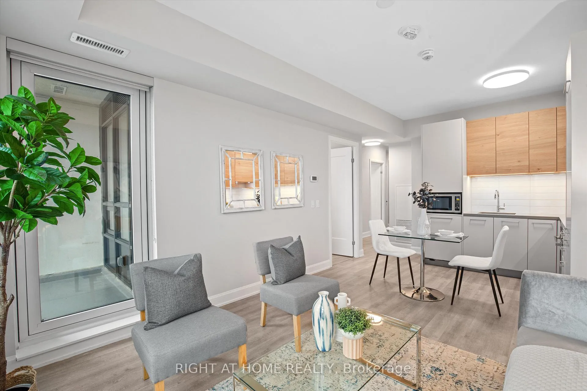 Photo 14 of Unit 1010, 38 Gandhi Lane, Markham, Commerce Valley — HOMEH