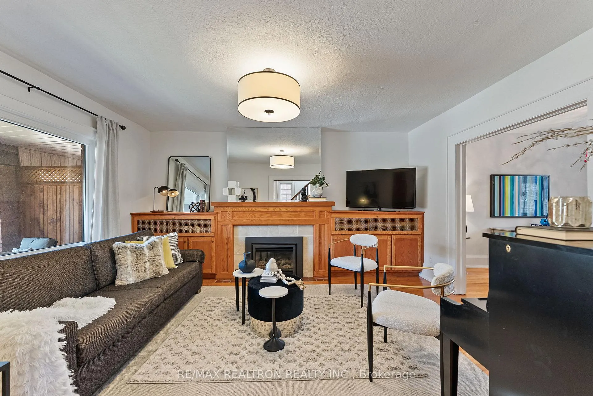 Photo 3 of 105 Springmount Avenue, Toronto, Corso Italia-Davenport — HOMEH