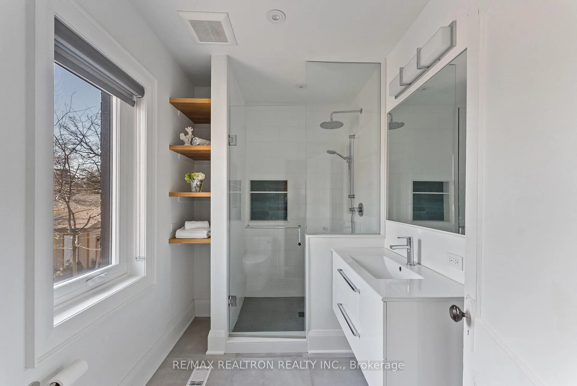 Photo 19 of 105 Springmount Avenue, Toronto, Corso Italia-Davenport — HOMEH
