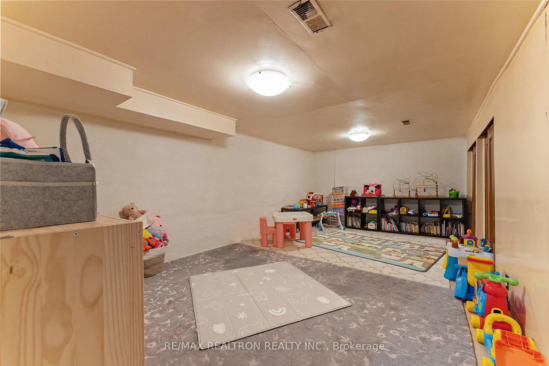 Photo 24 of 105 Springmount Avenue, Toronto, Corso Italia-Davenport — HOMEH
